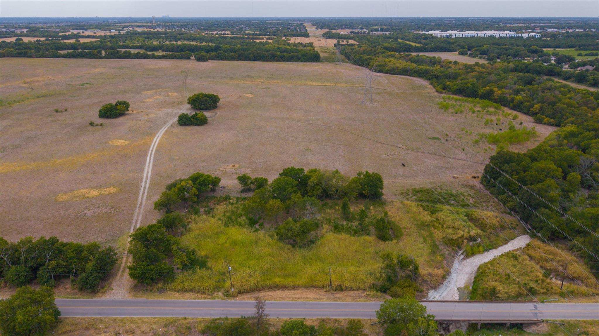 main property photo 10