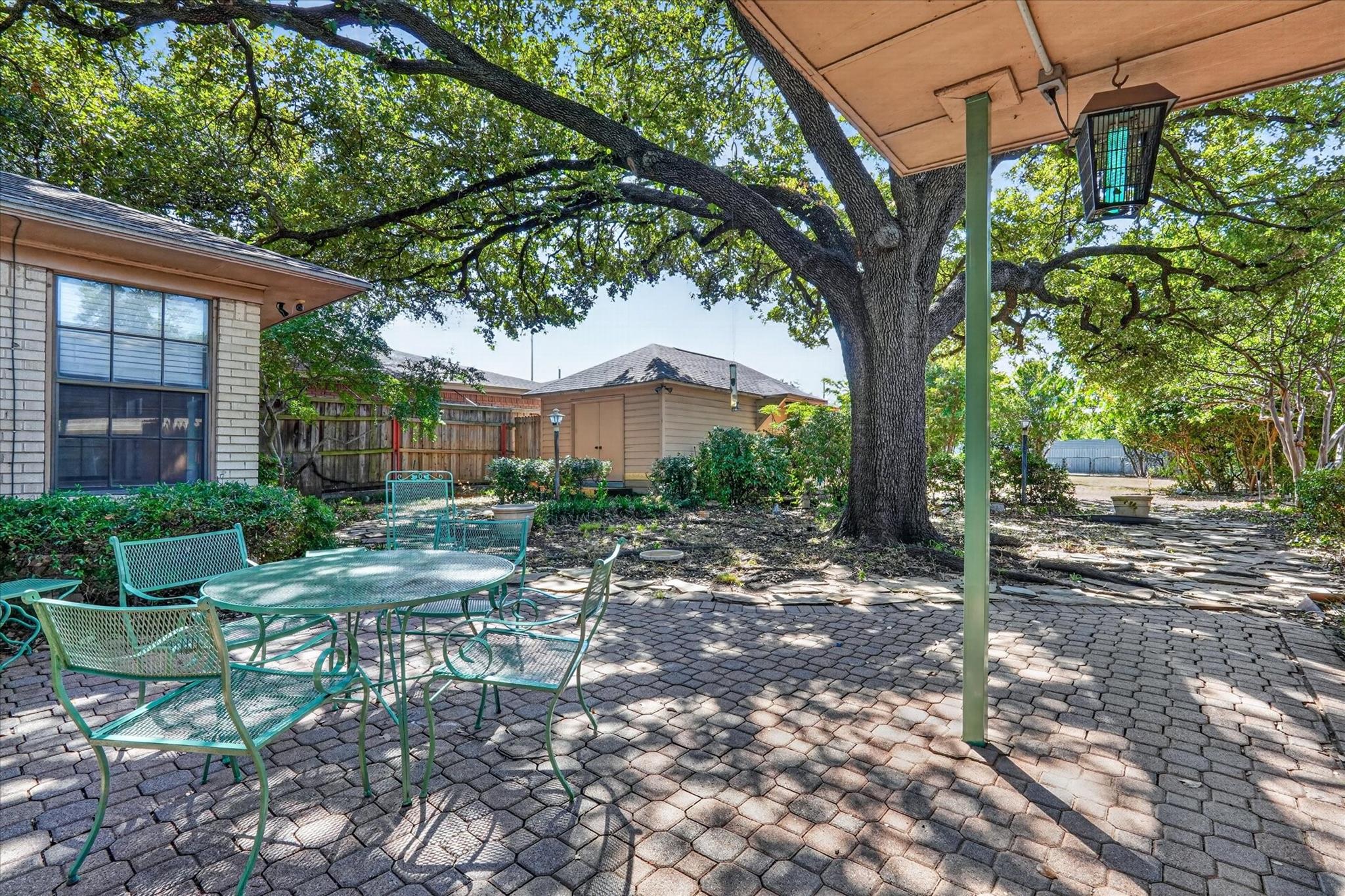 main property photo 22