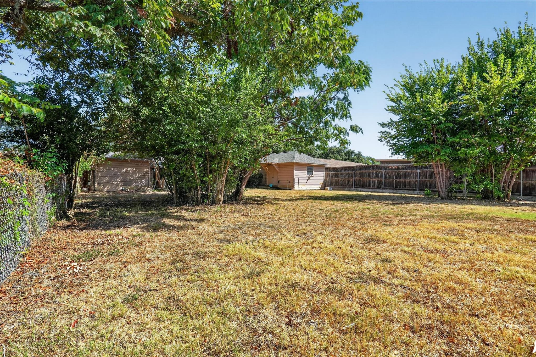 main property photo 26