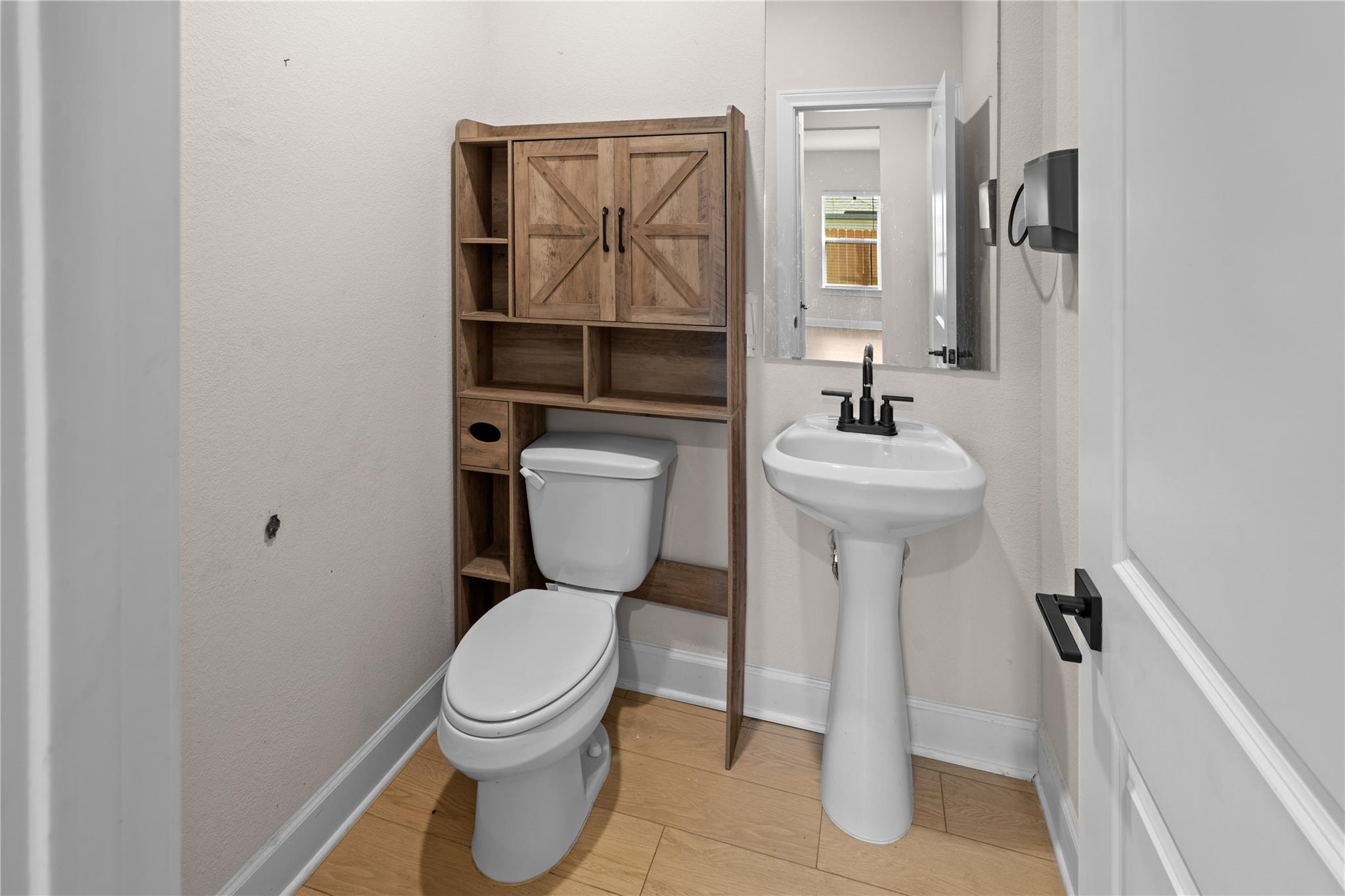 main property photo 6
