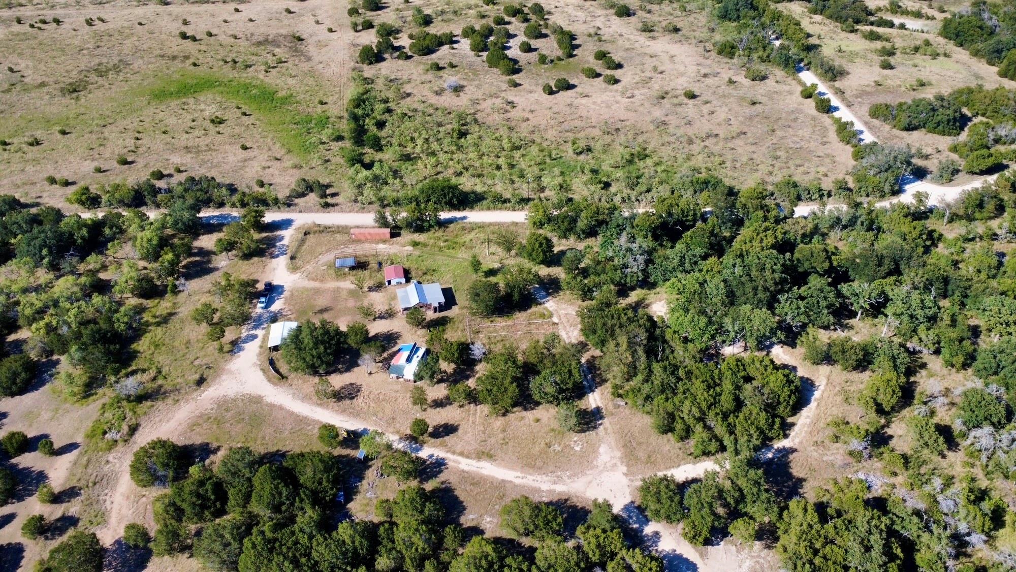 main property photo 28