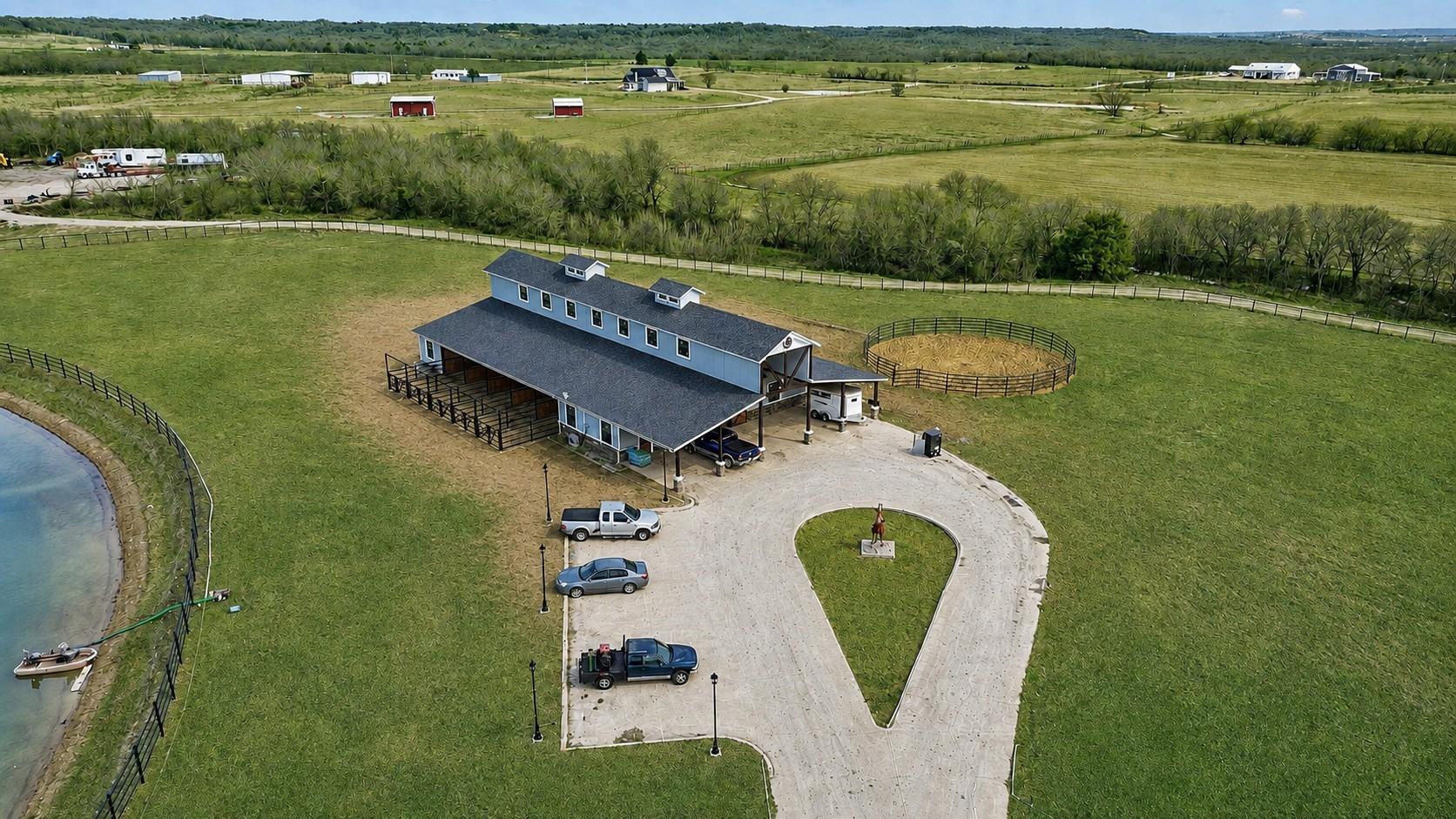 main property photo 5