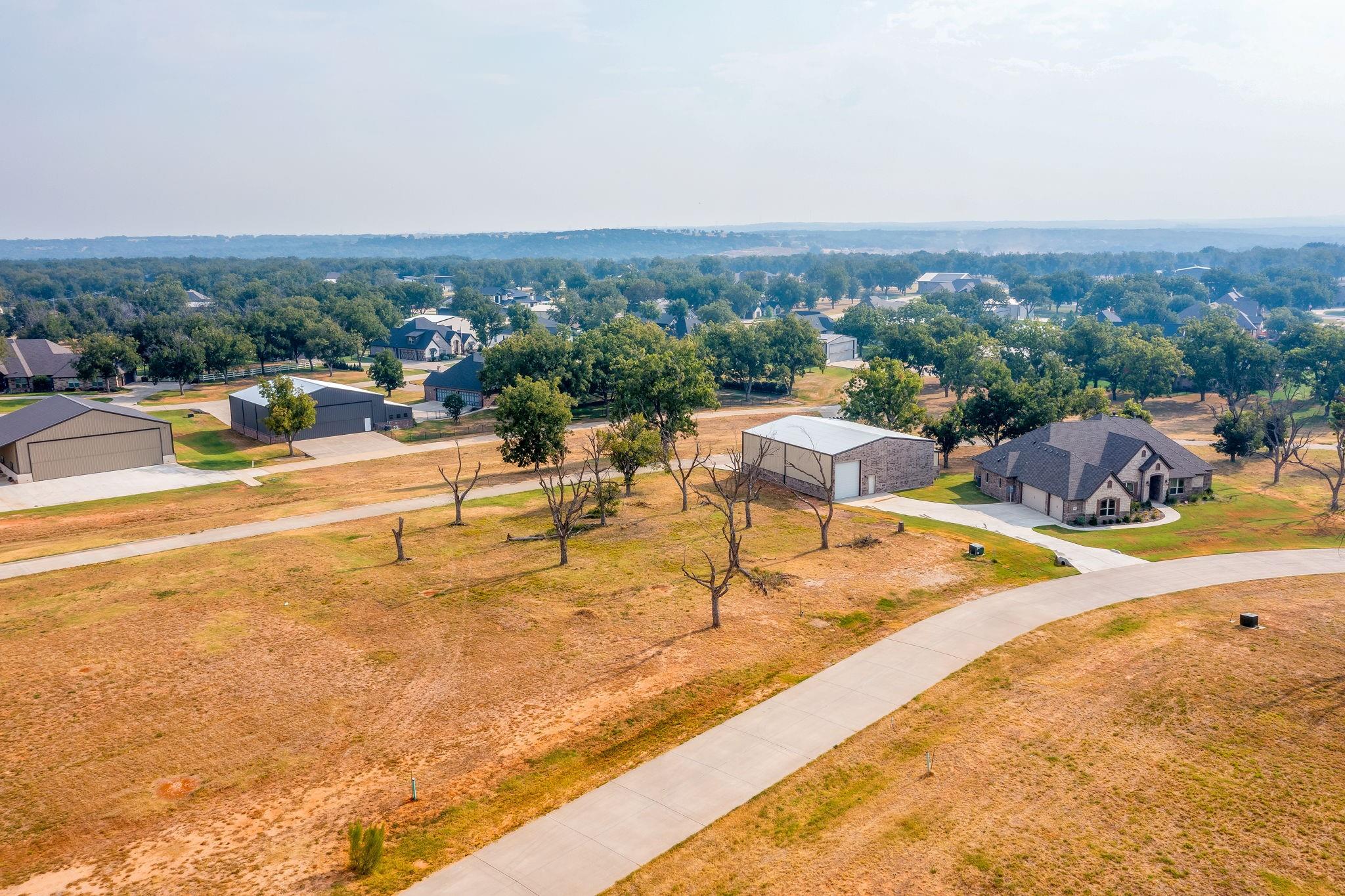 main property photo 11