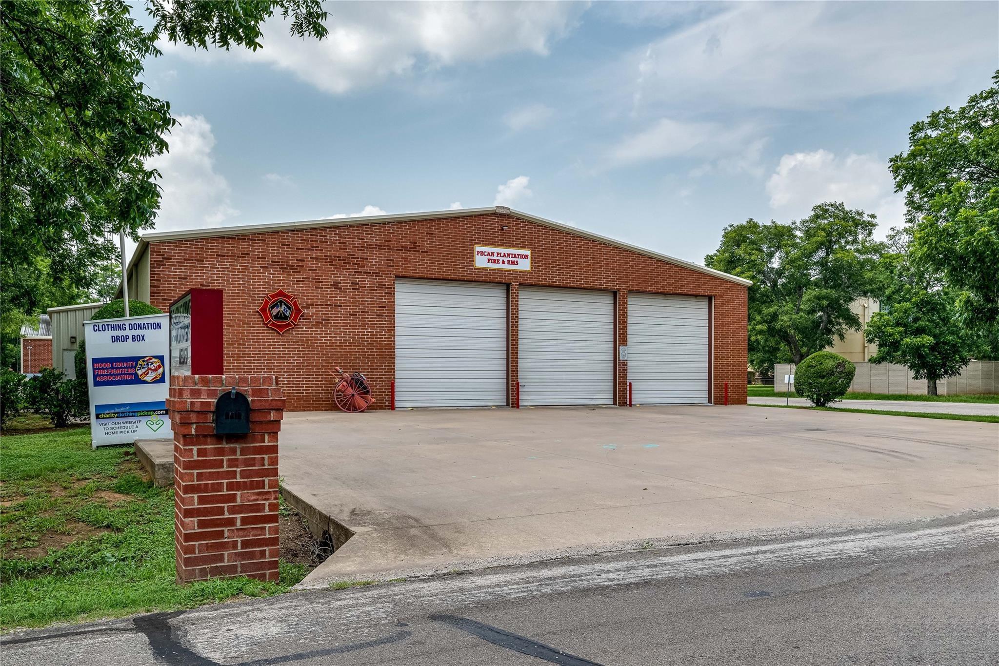 main property photo 26