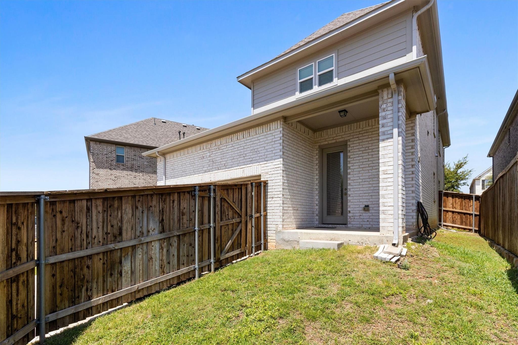main property photo 39