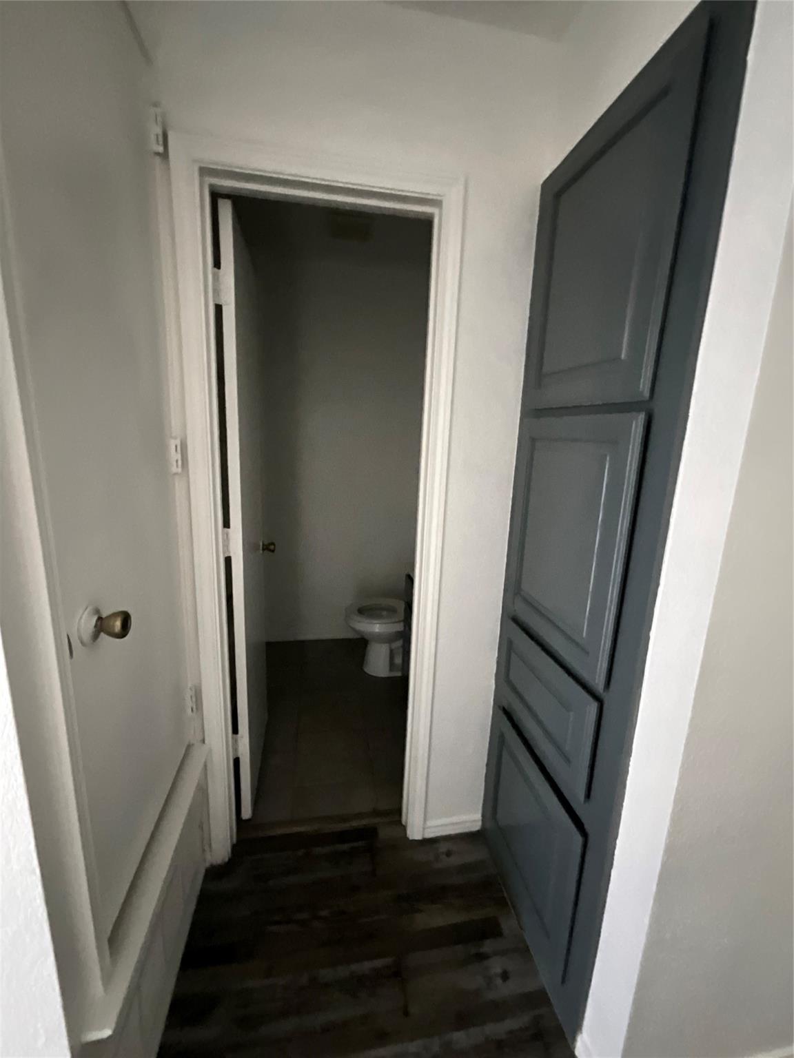 main property photo 11