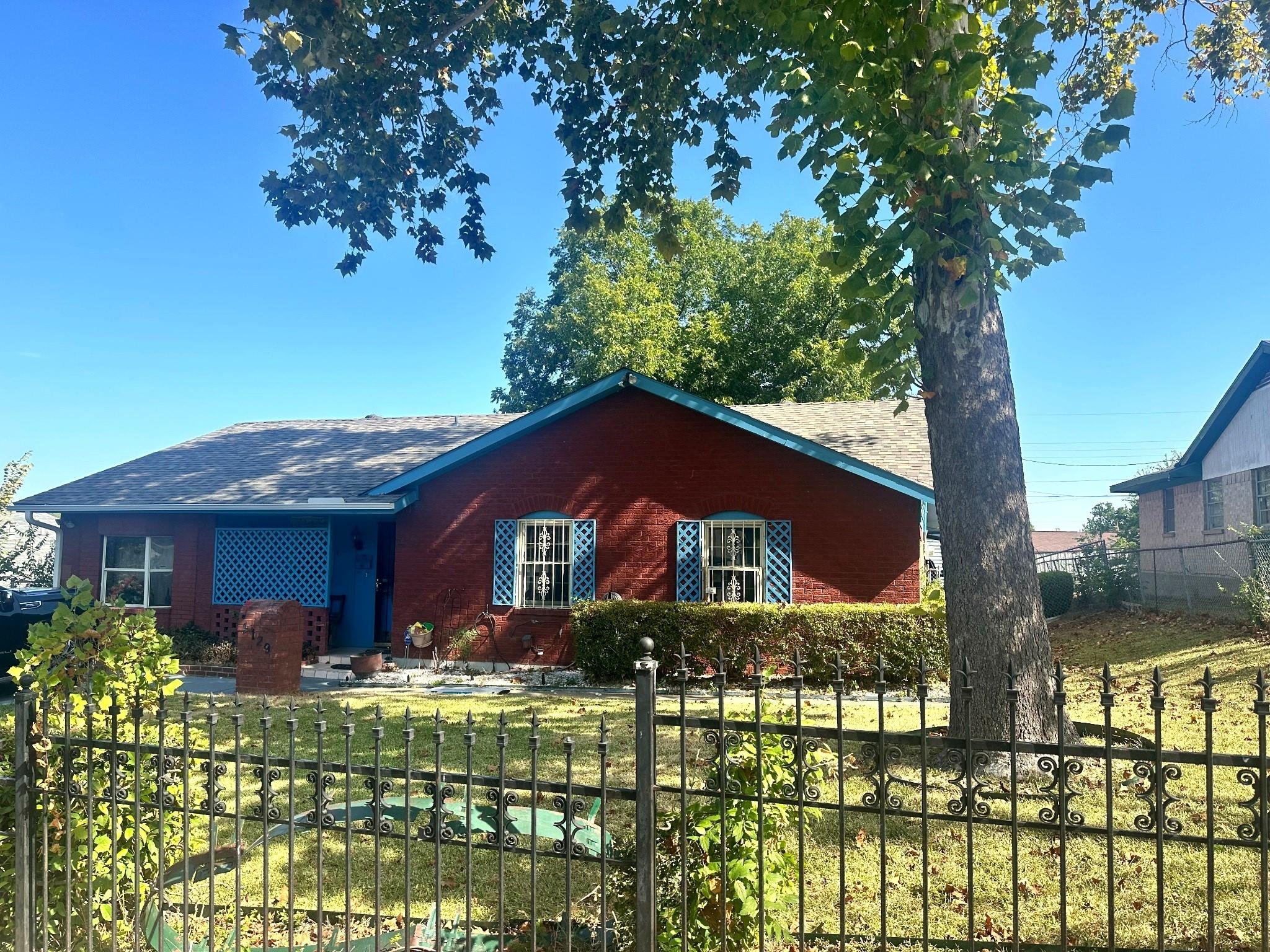 main property photo 1