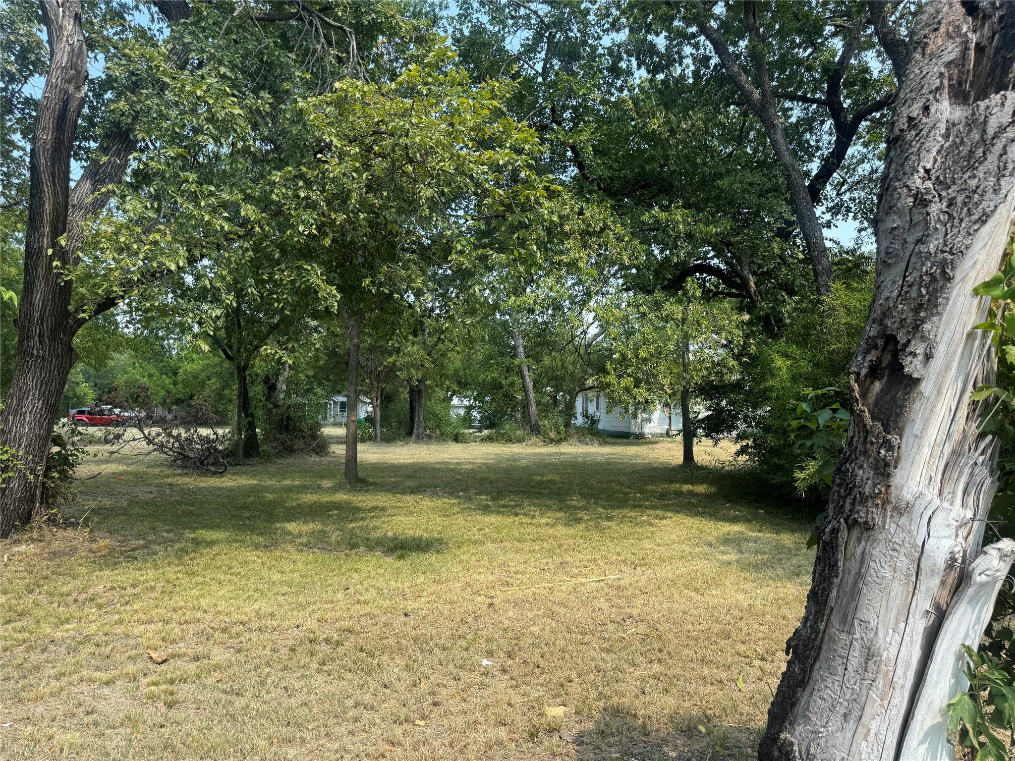 main property photo 10