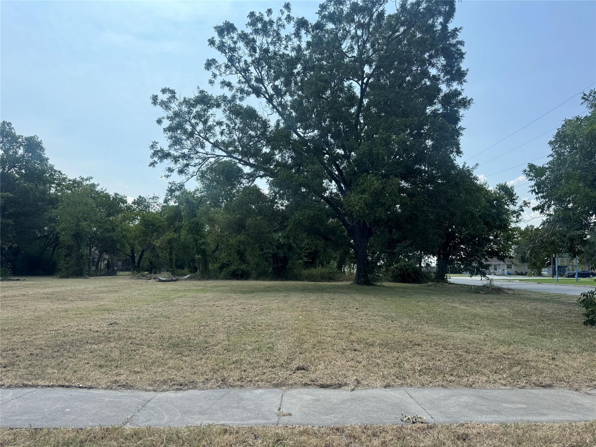 main property photo 22