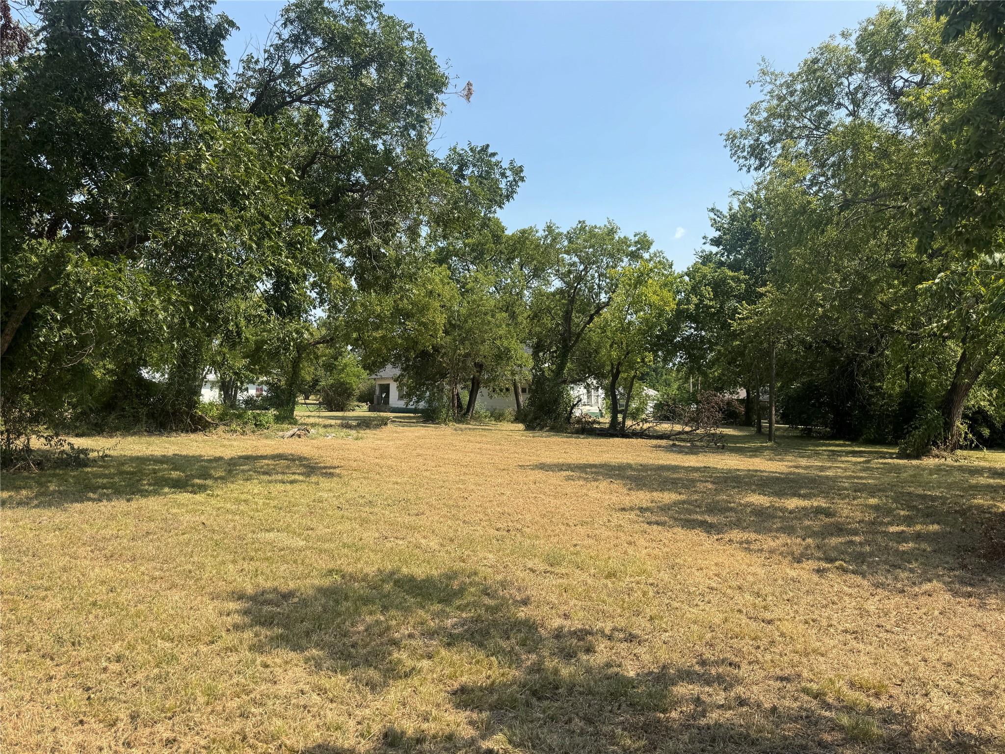 main property photo 7
