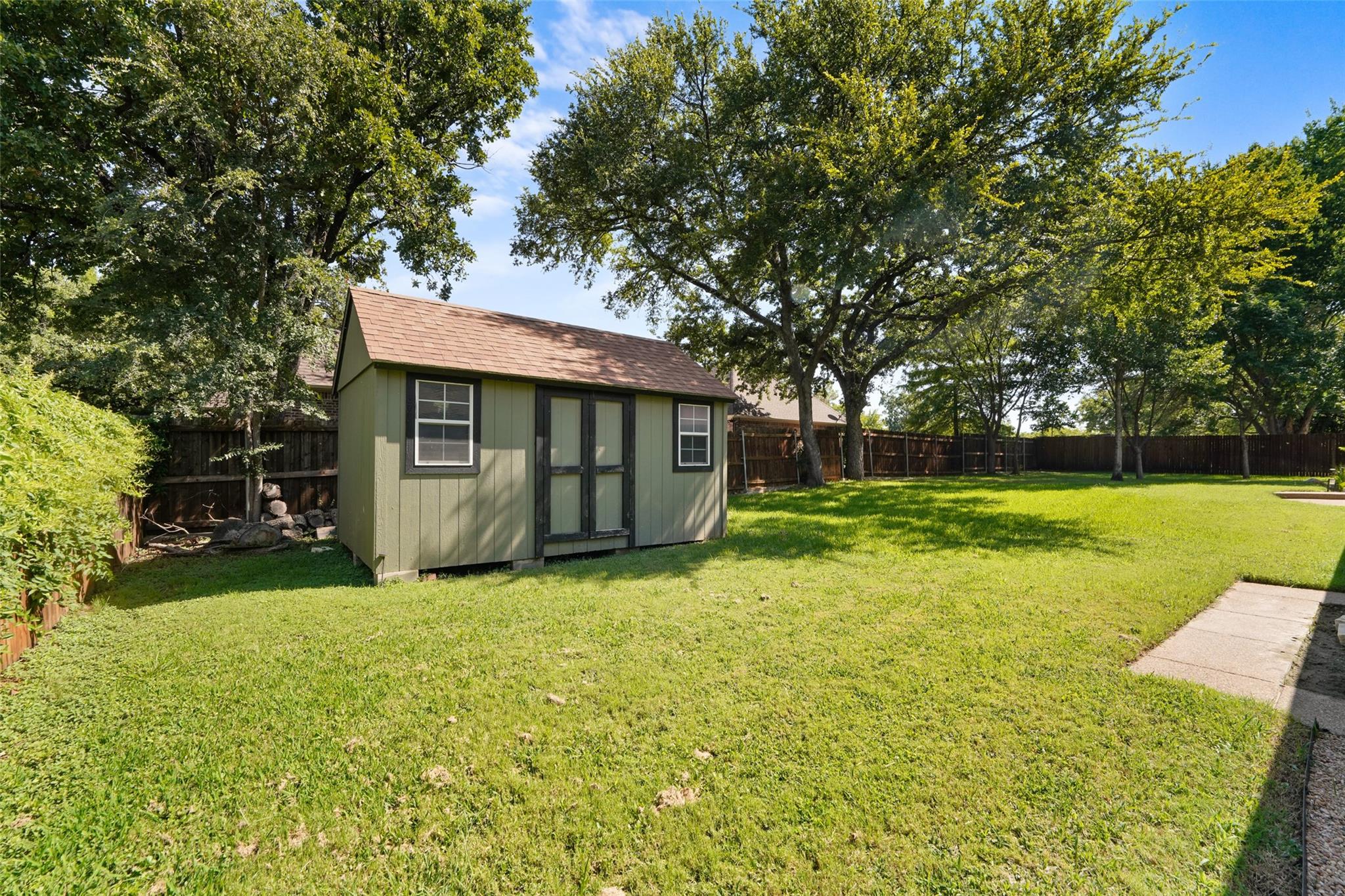 main property photo 36