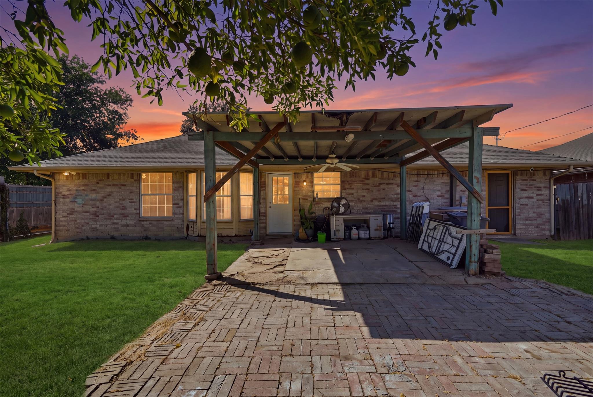 main property photo 37