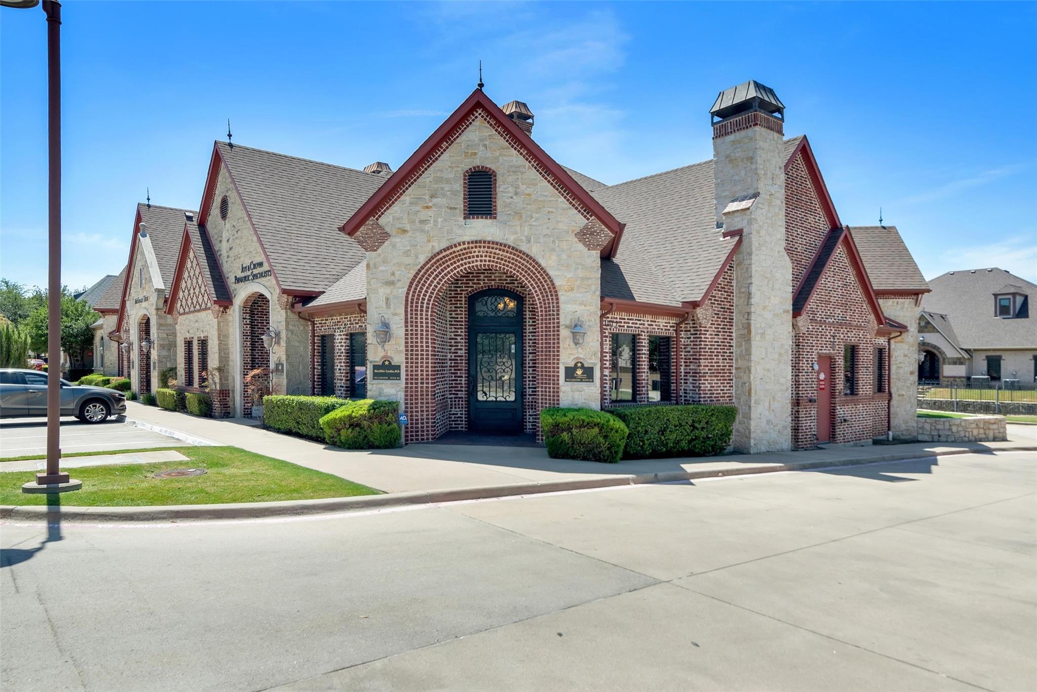 main property photo 2