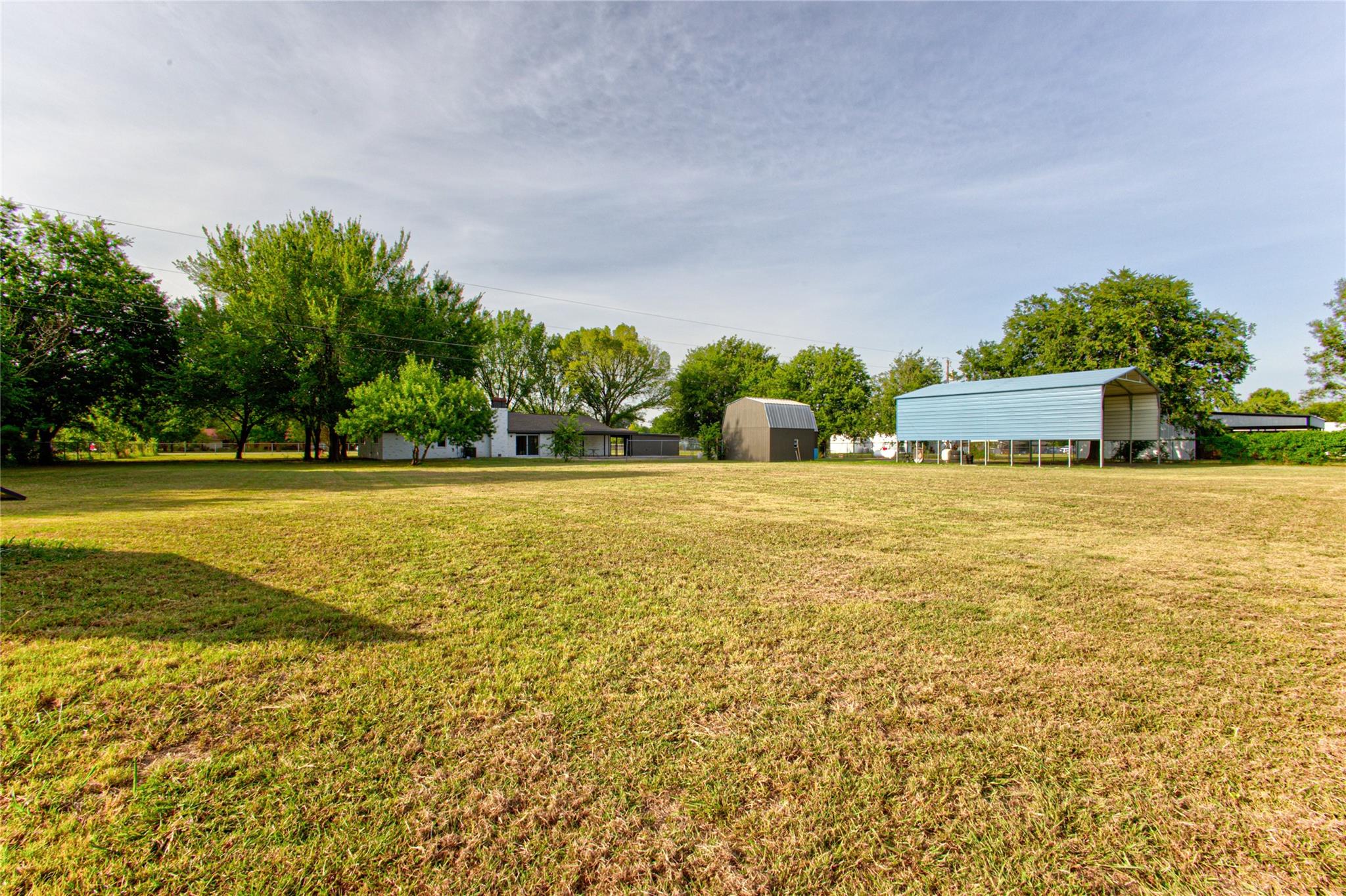 main property photo 34