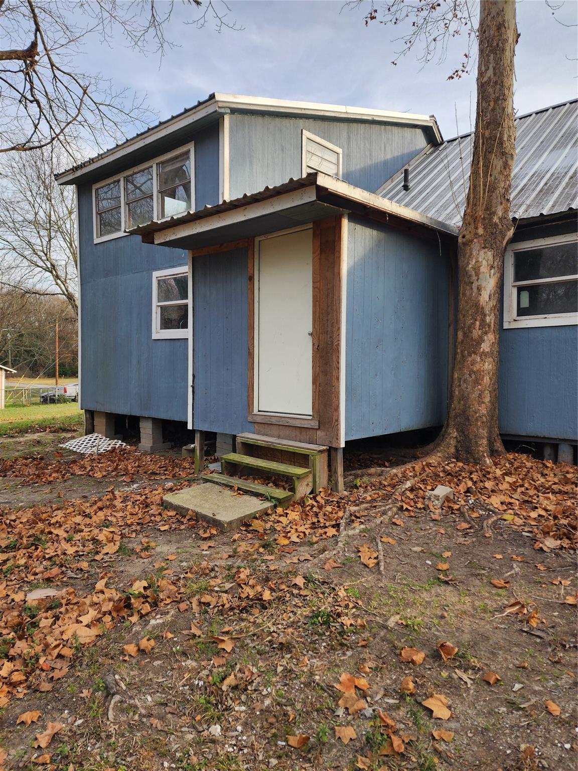 main property photo 11