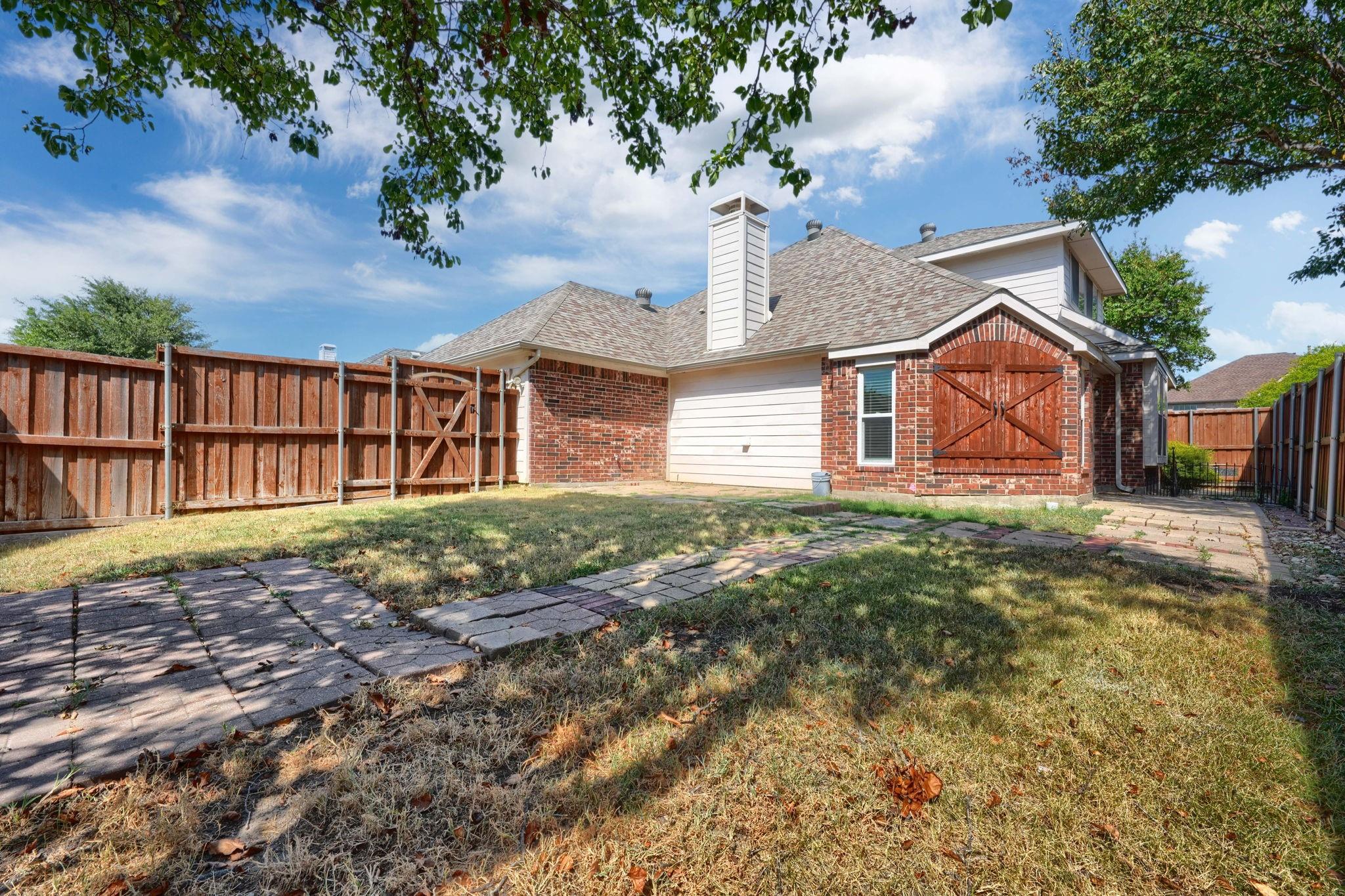 main property photo 29