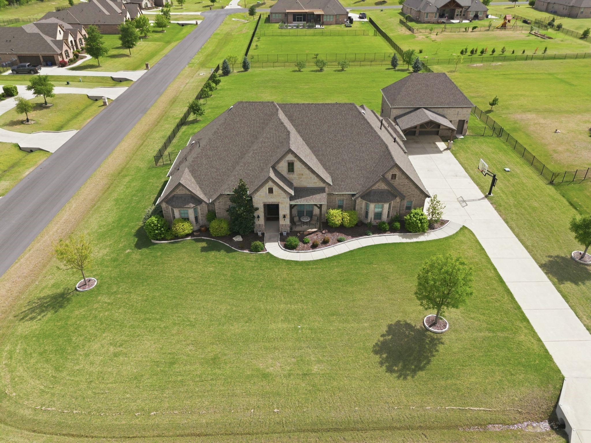 main property photo 38