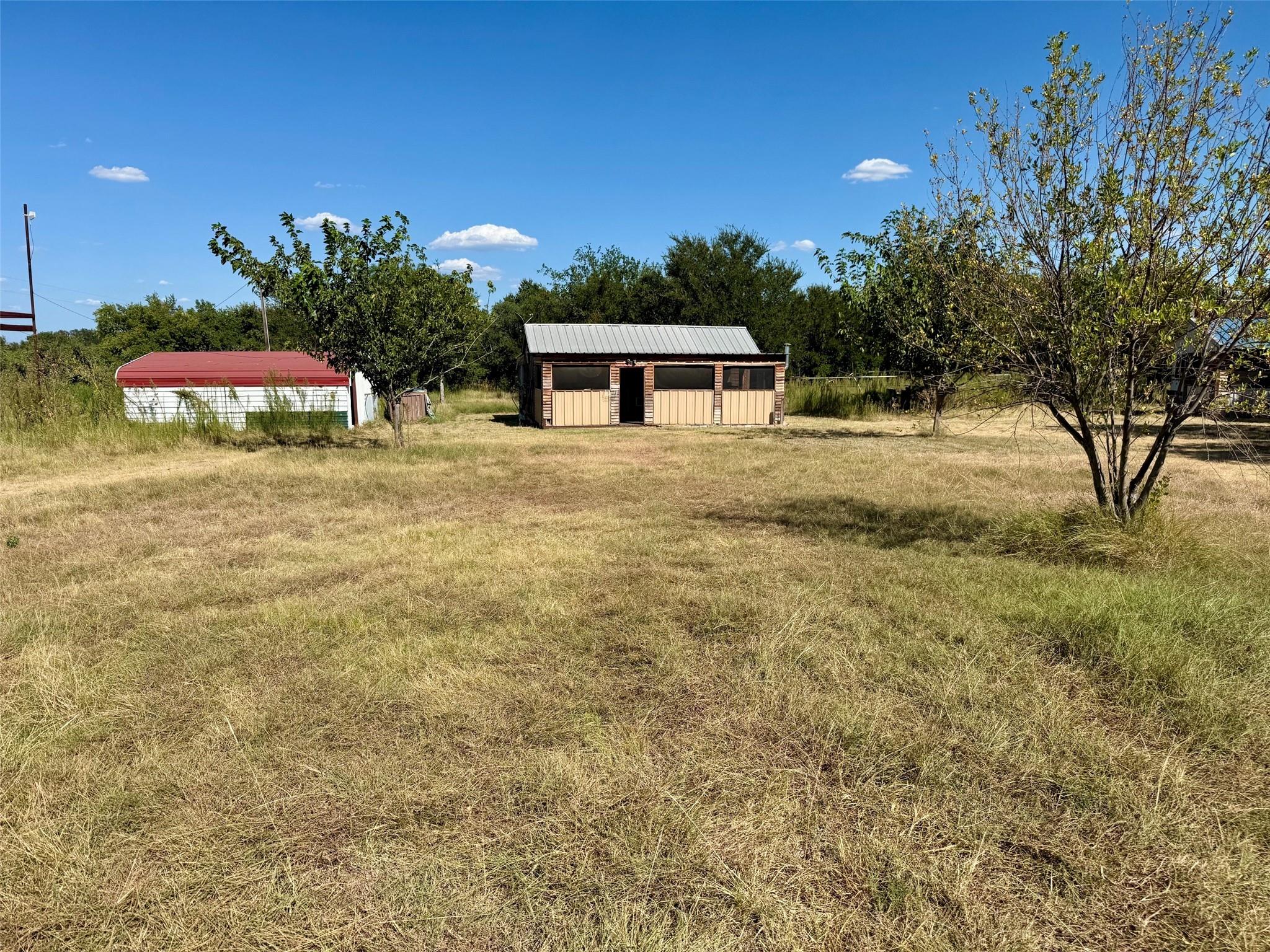 main property photo 4