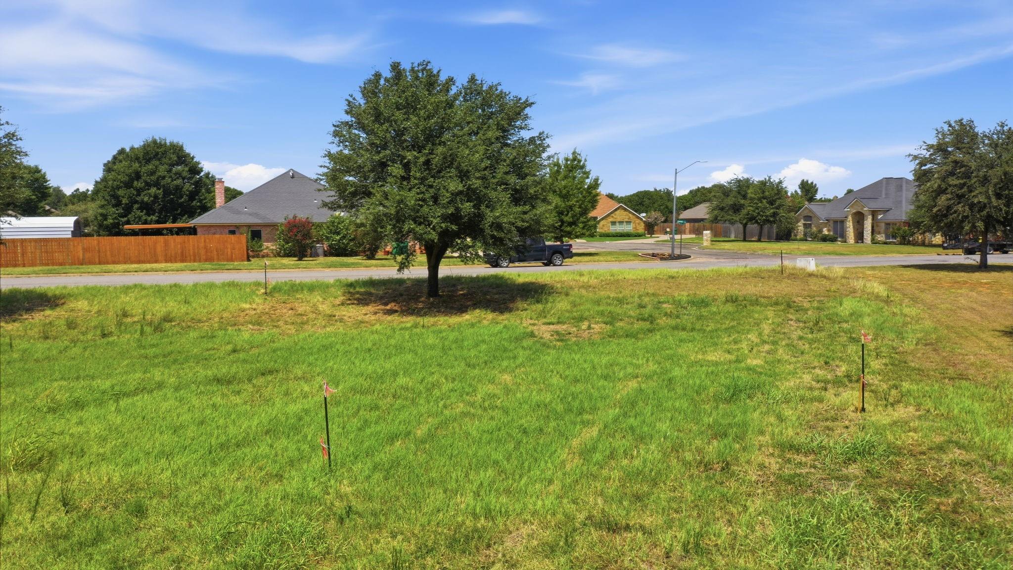 main property photo 13