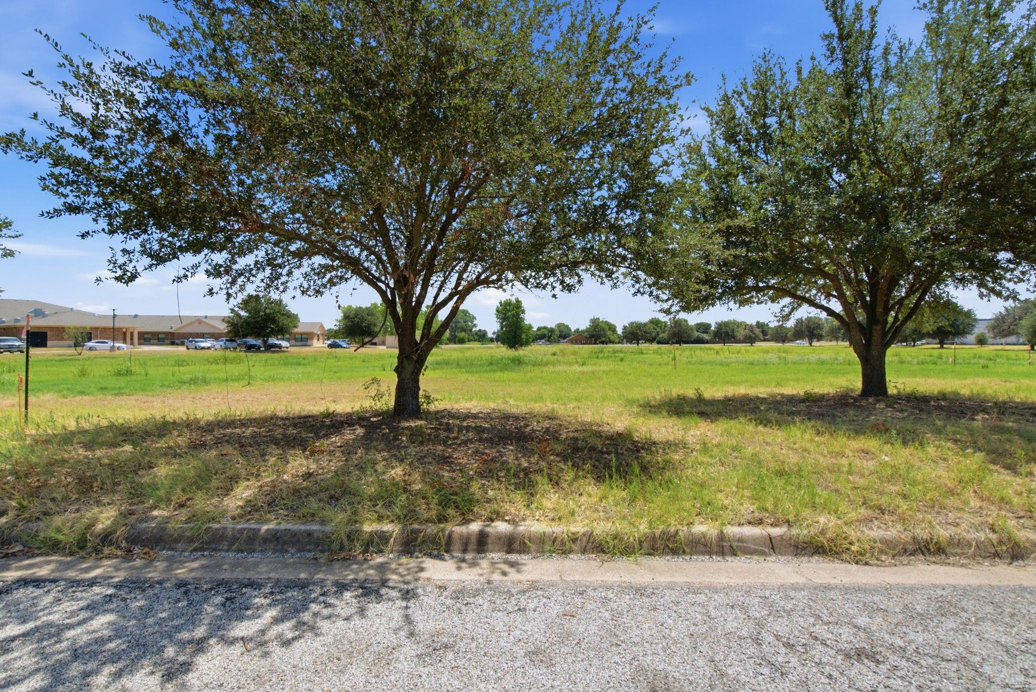 main property photo 12