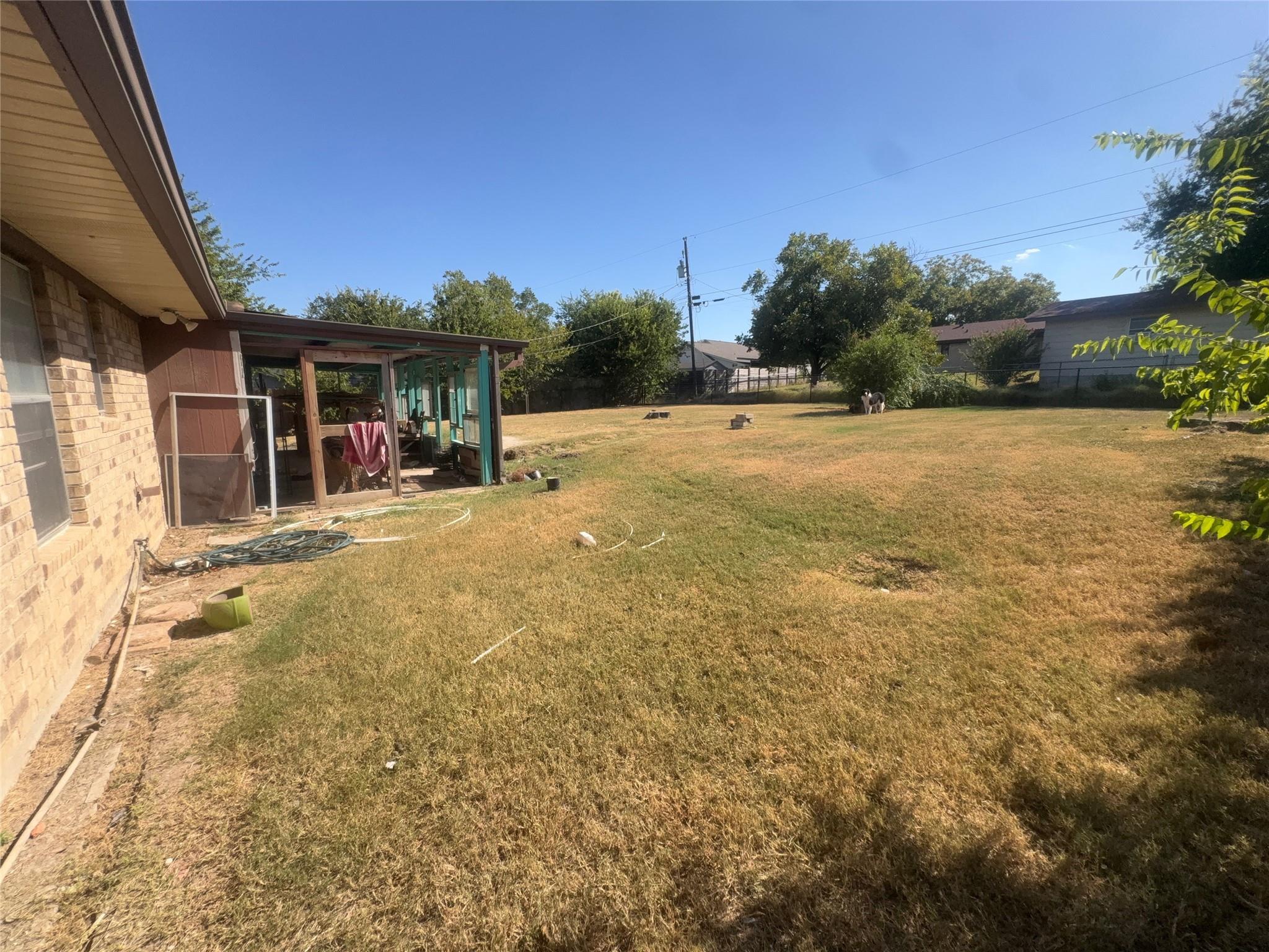 main property photo 23