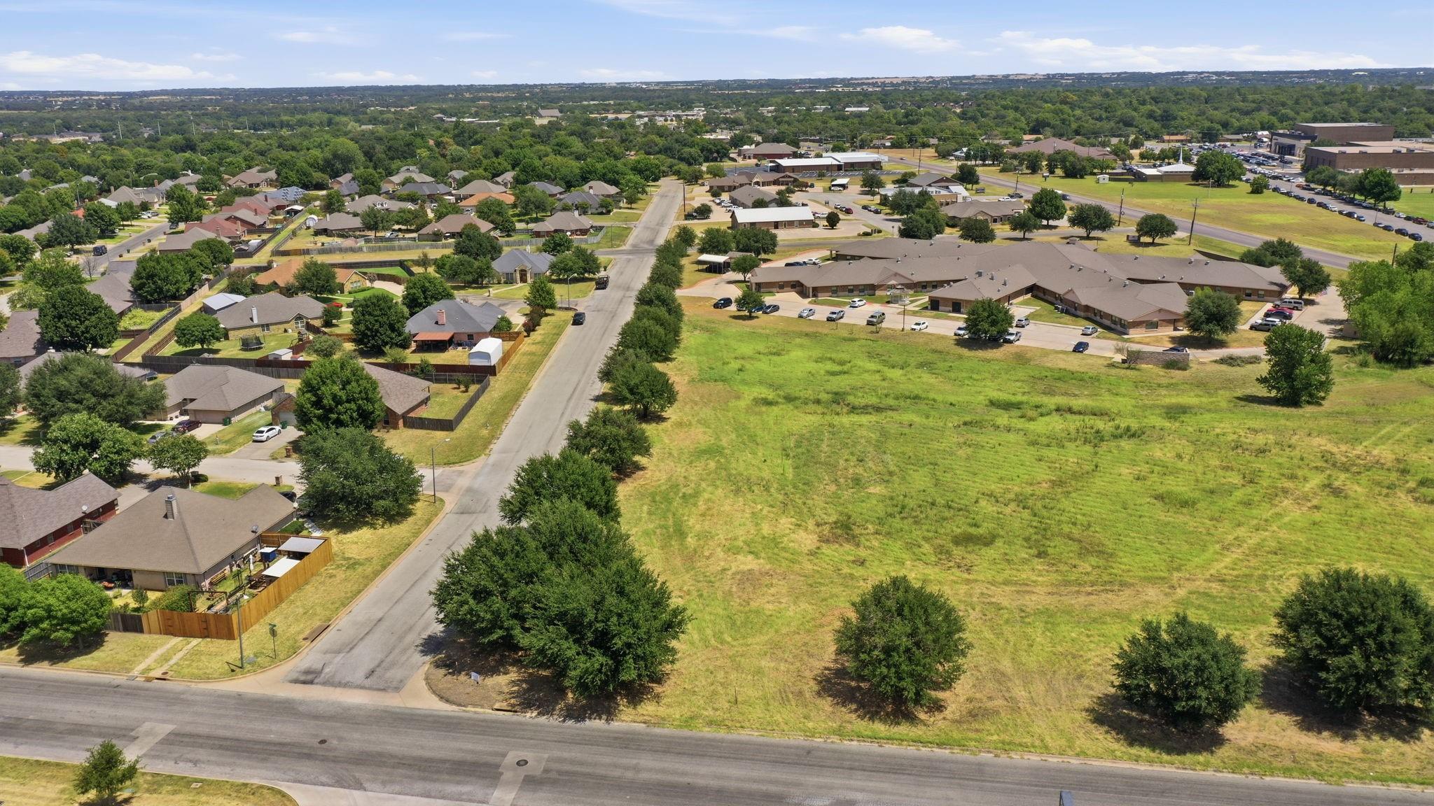 main property photo 3