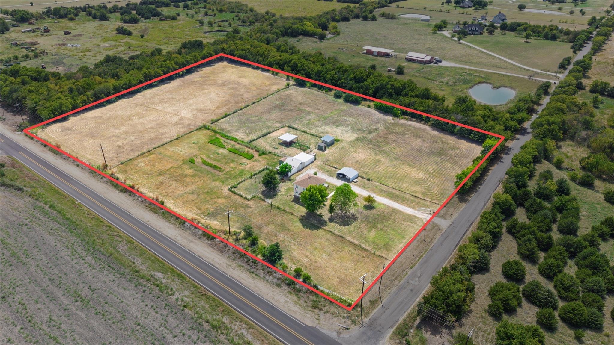 main property photo 22