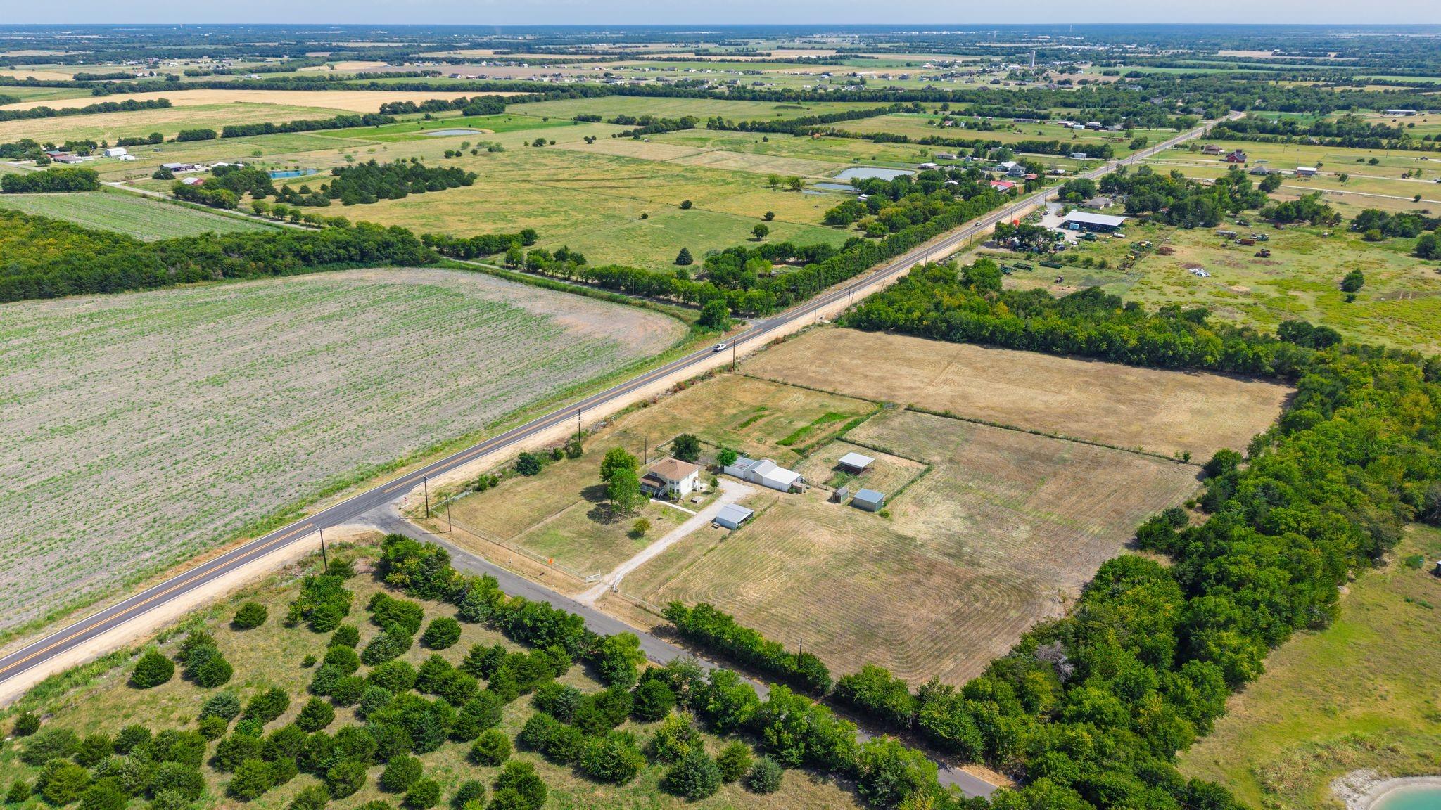 main property photo 25