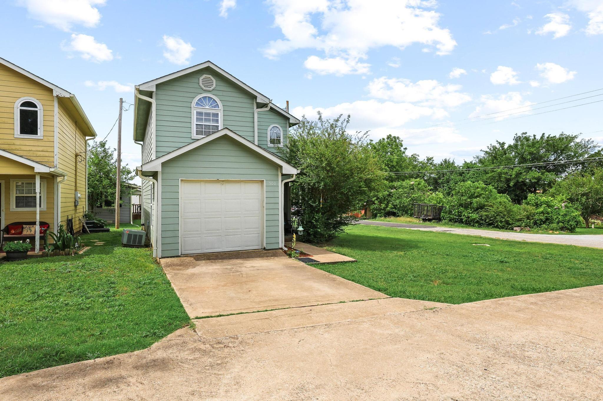main property photo 14
