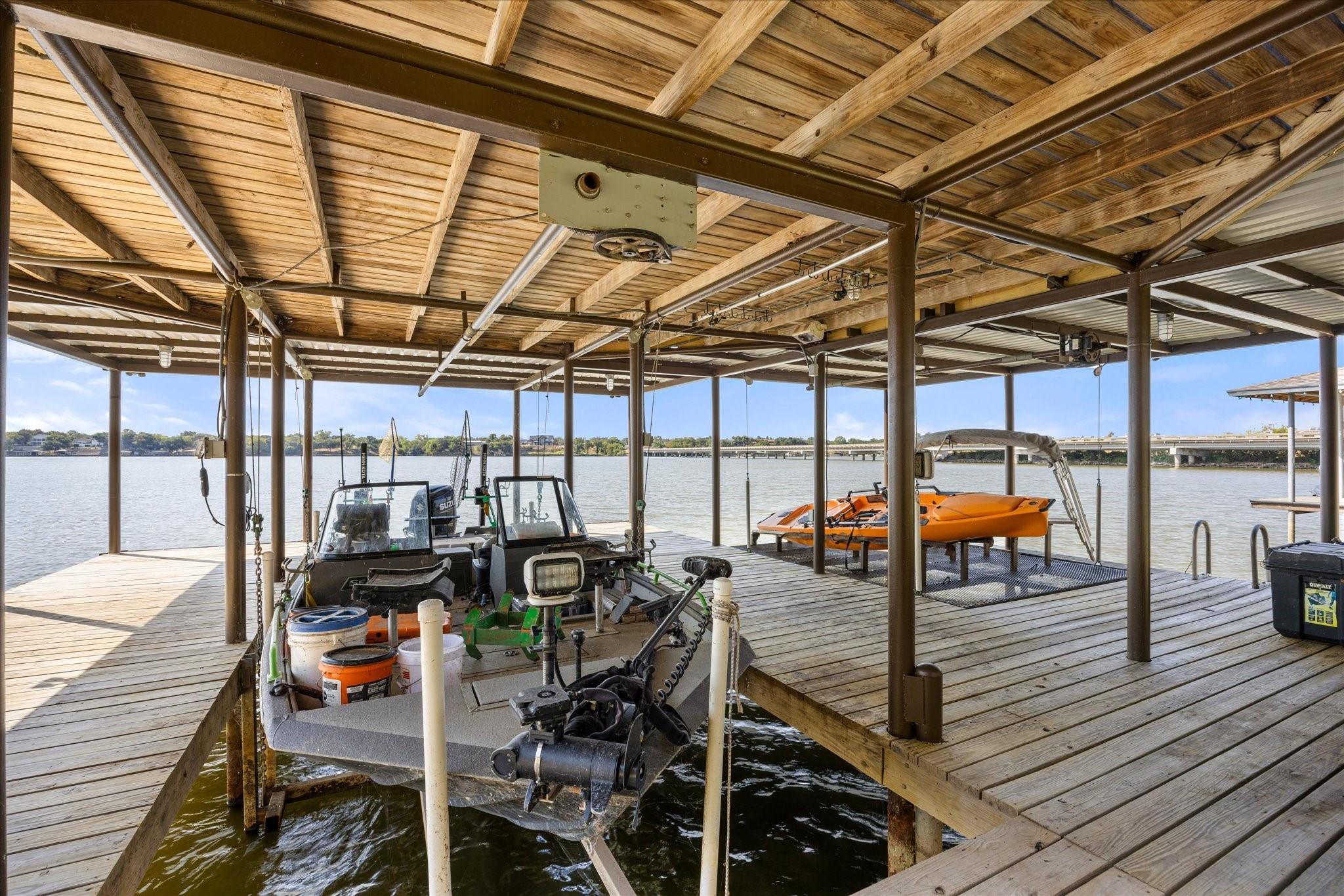 main property photo 7