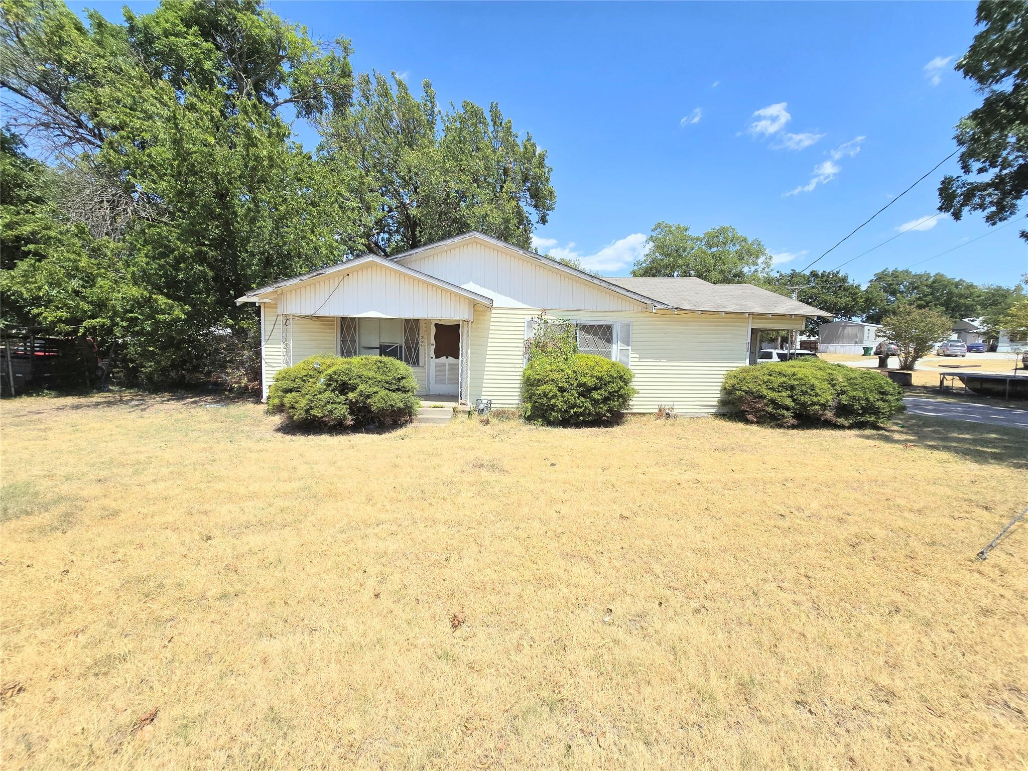 main property photo 0