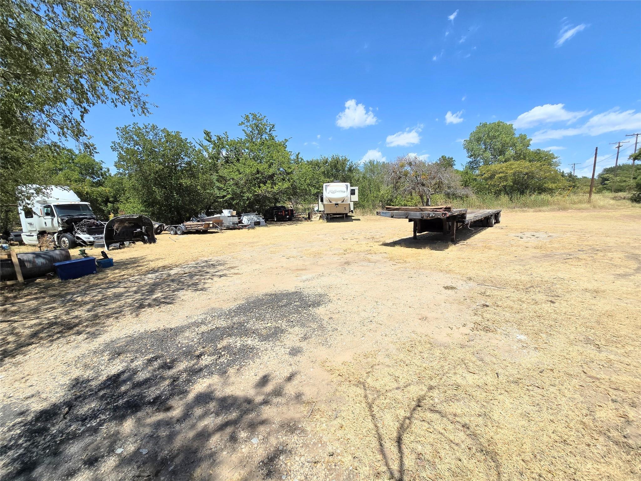 main property photo 15