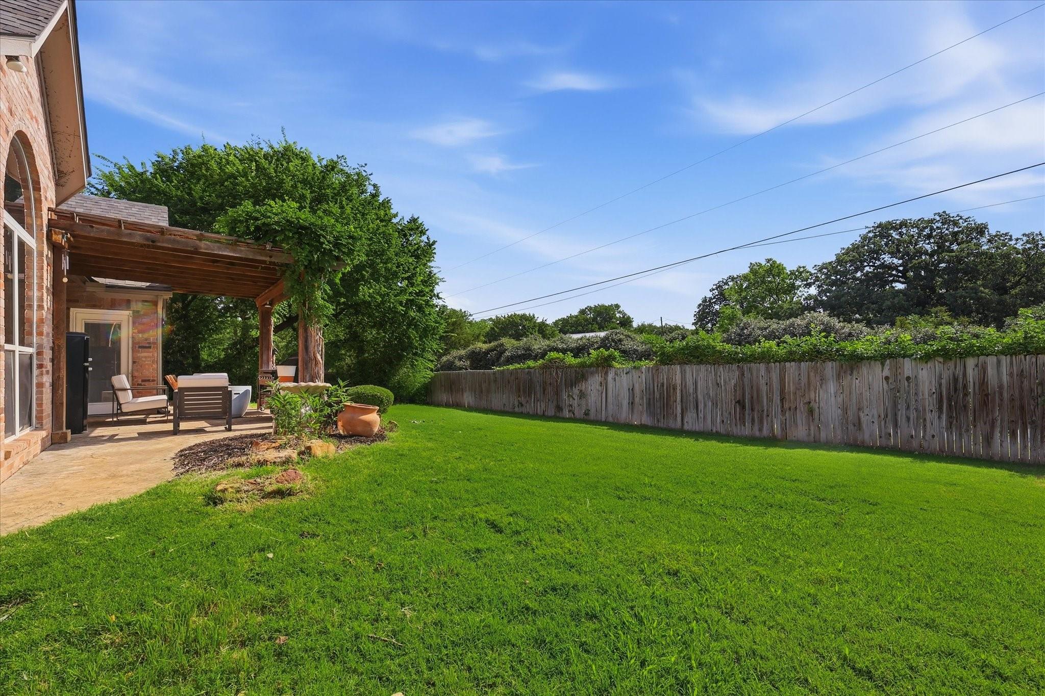 main property photo 32