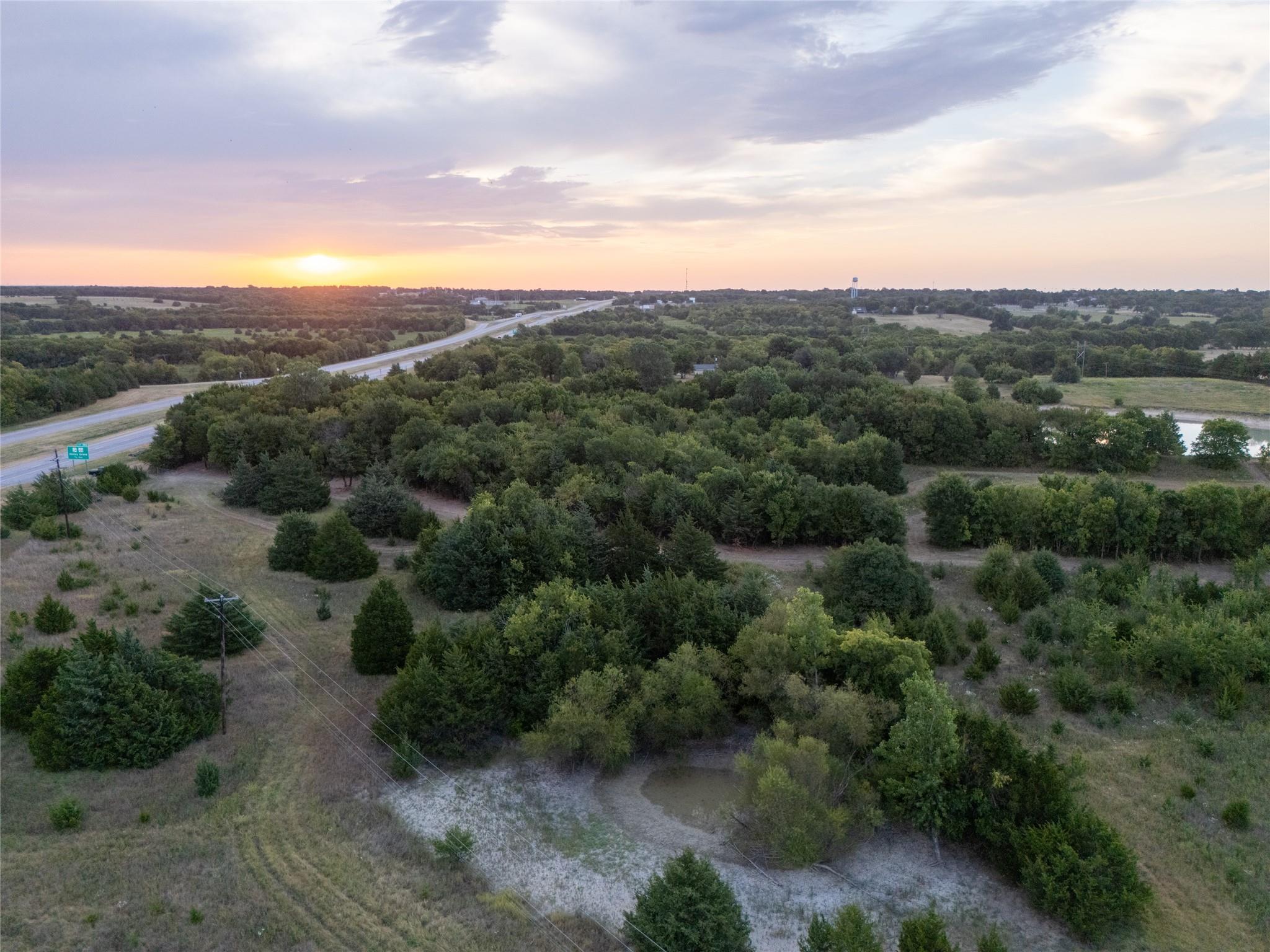 main property photo 13