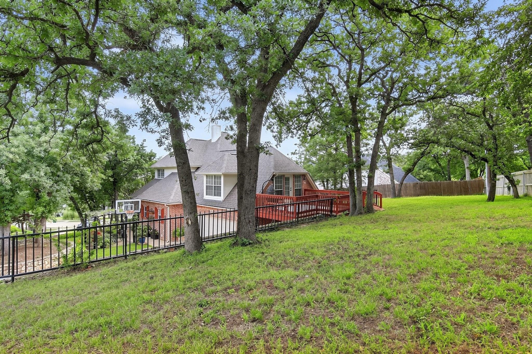 main property photo 31