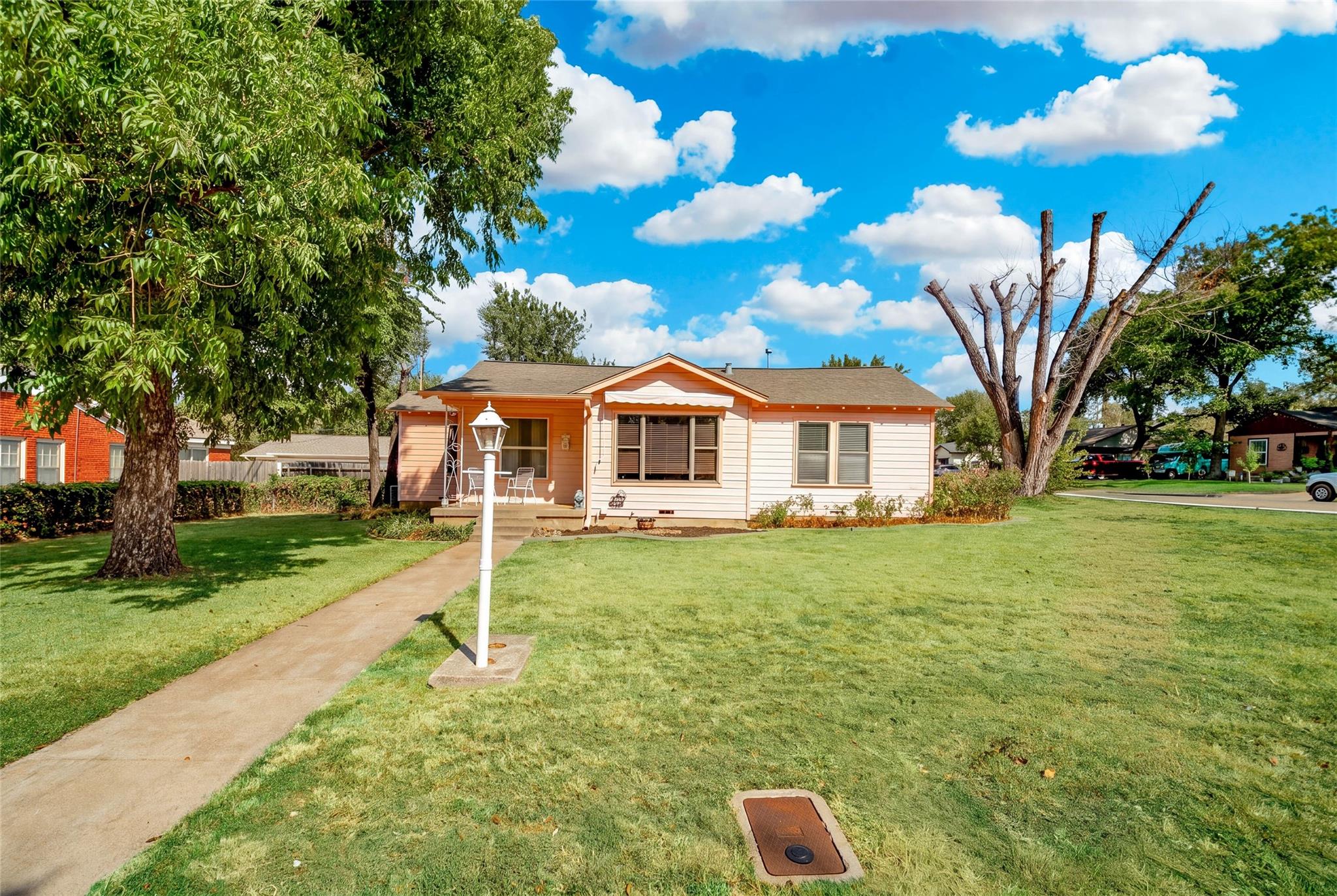 main property photo 1