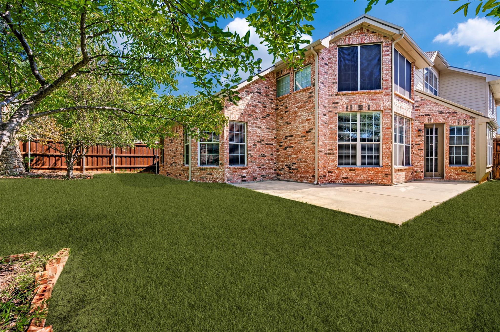 main property photo 11