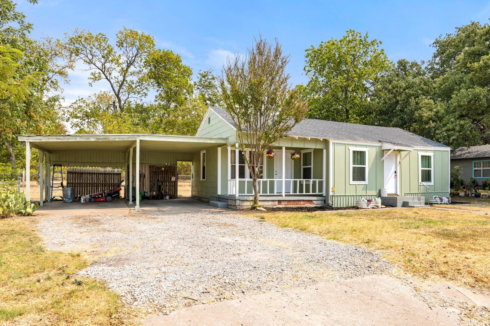 main property photo 4