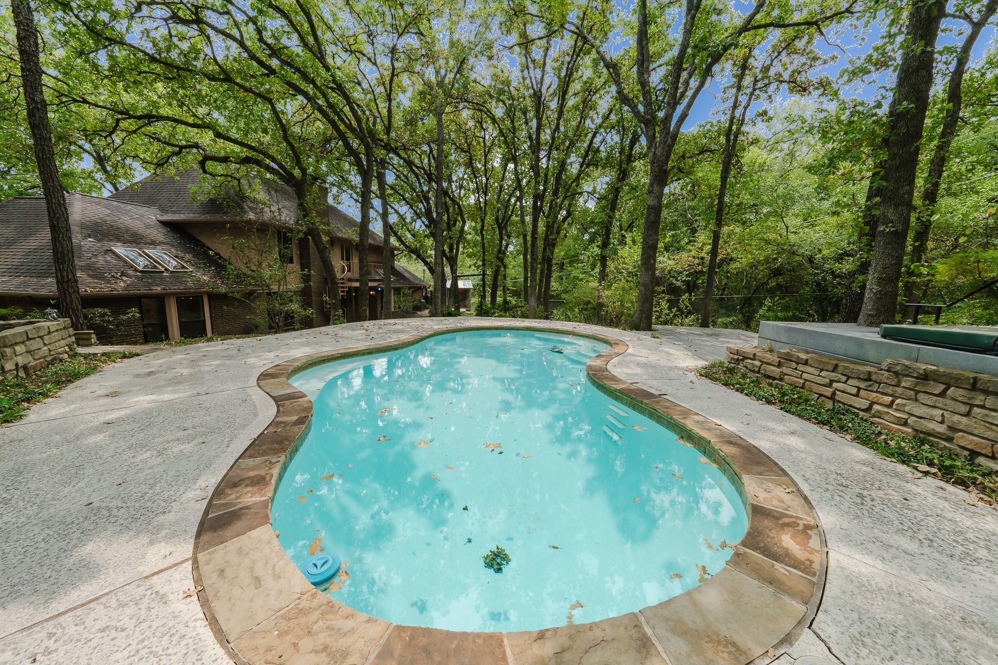 main property photo 19