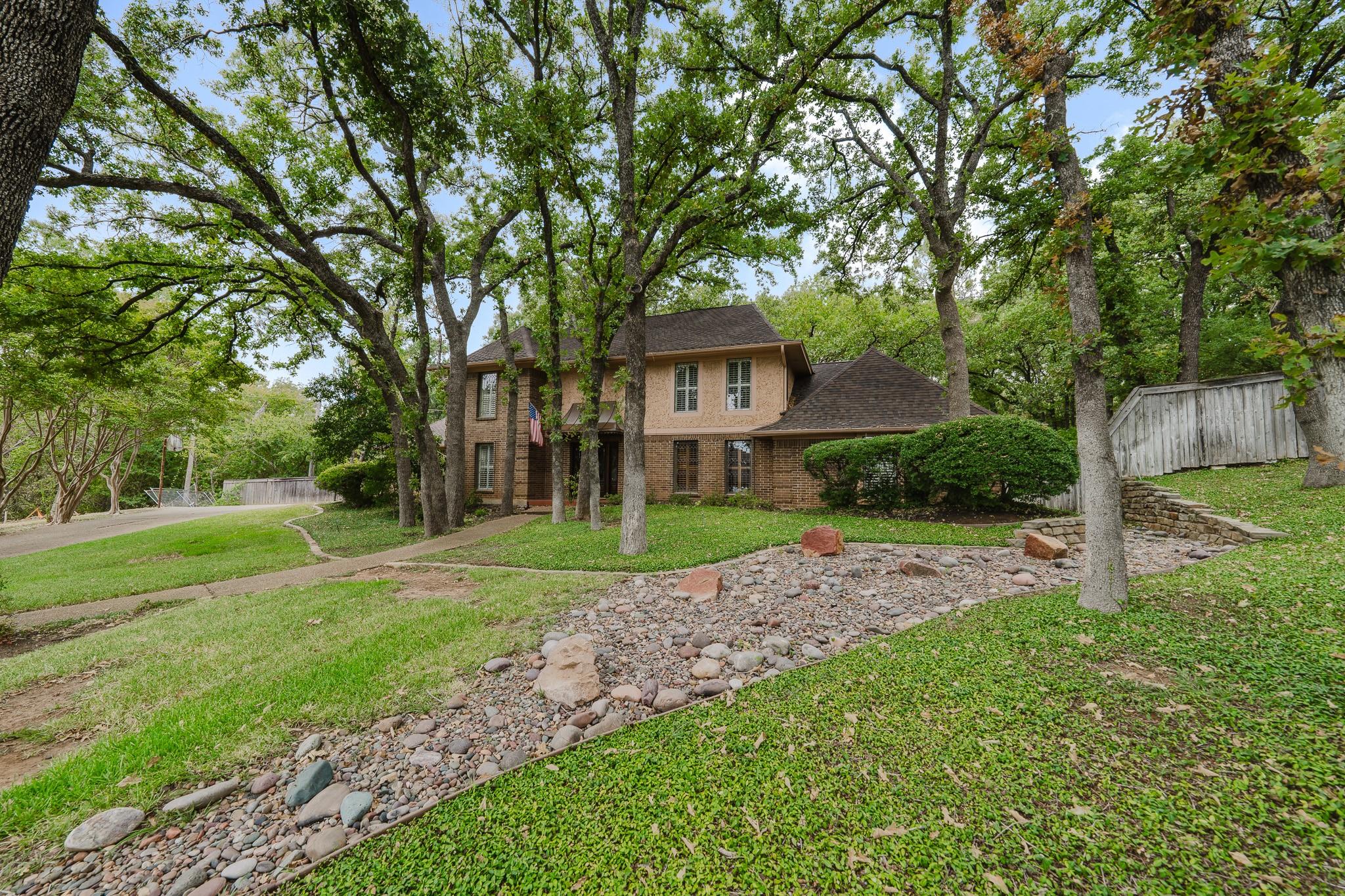 main property photo 34