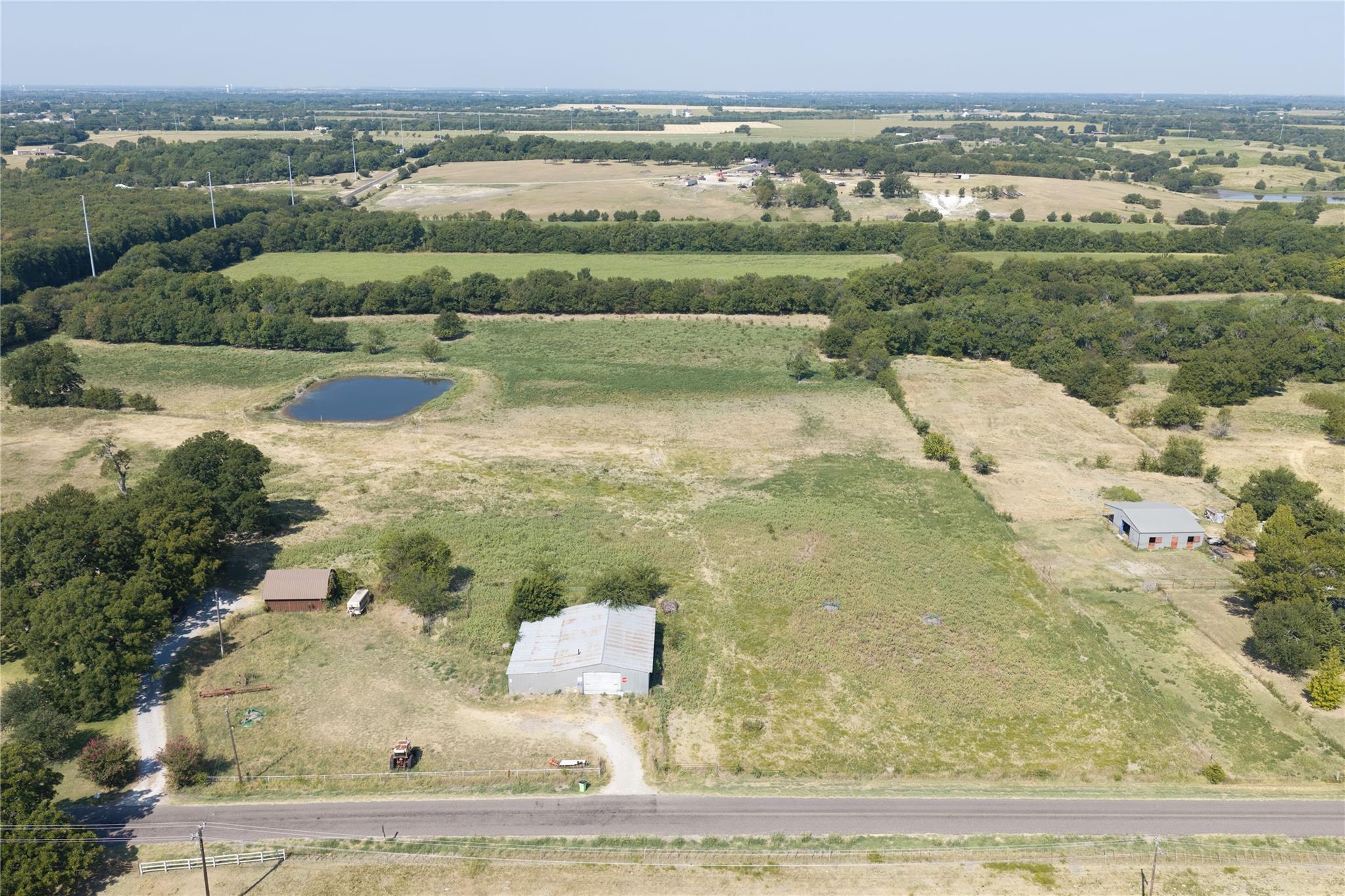 main property photo 8