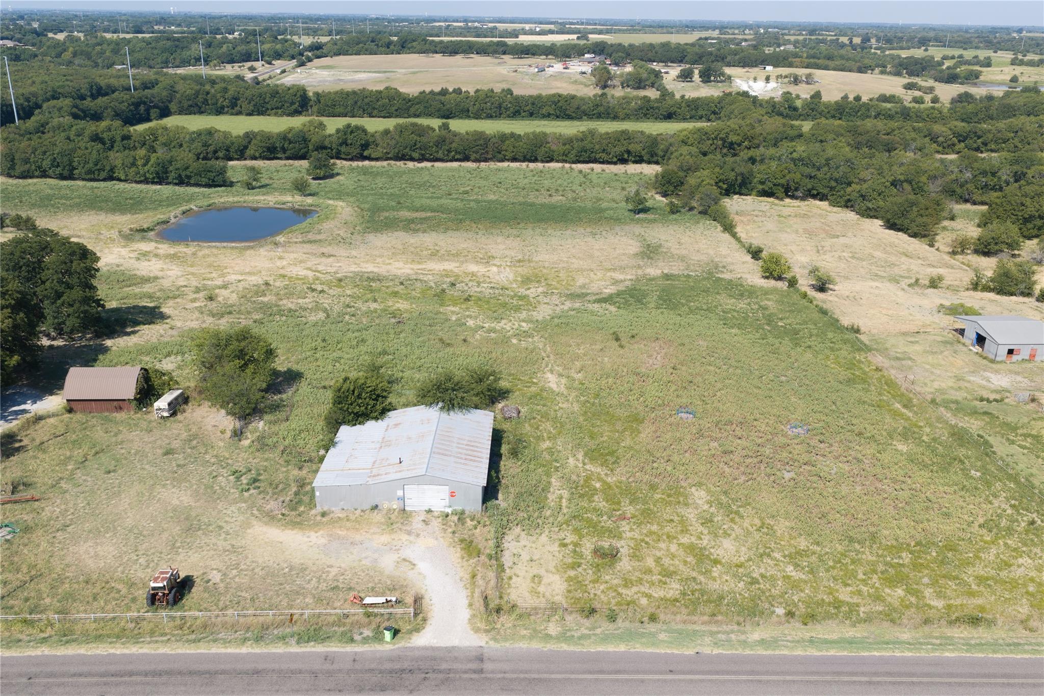 main property photo 9