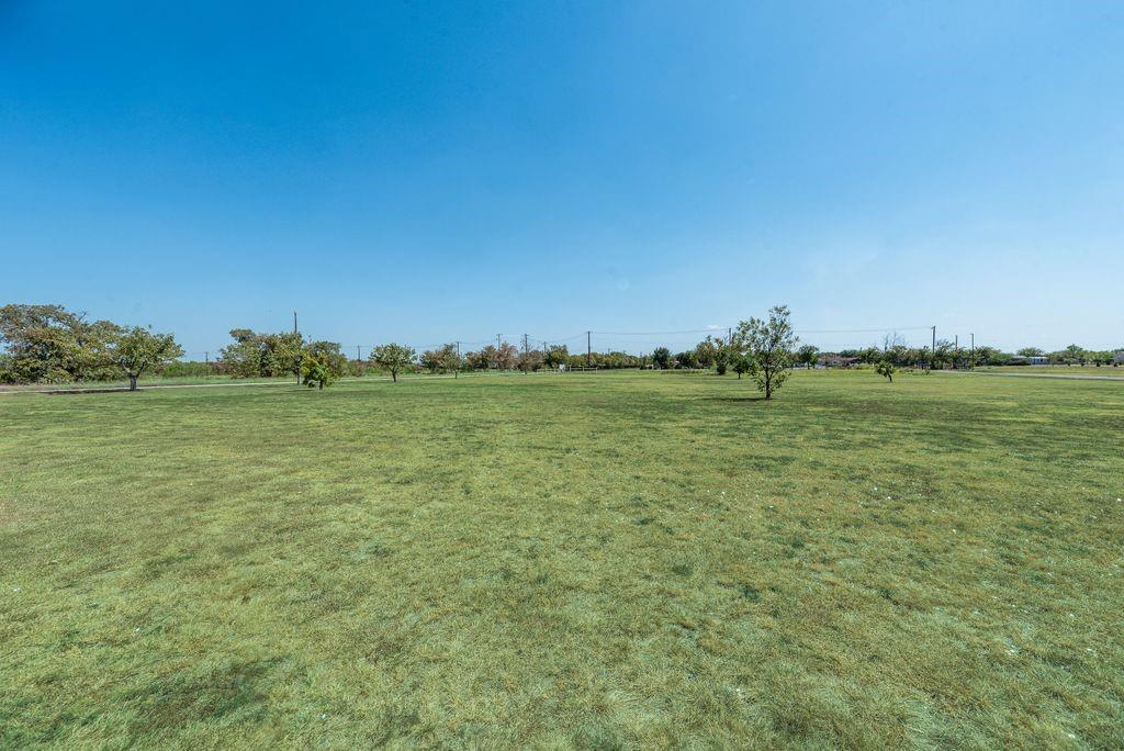 main property photo 34