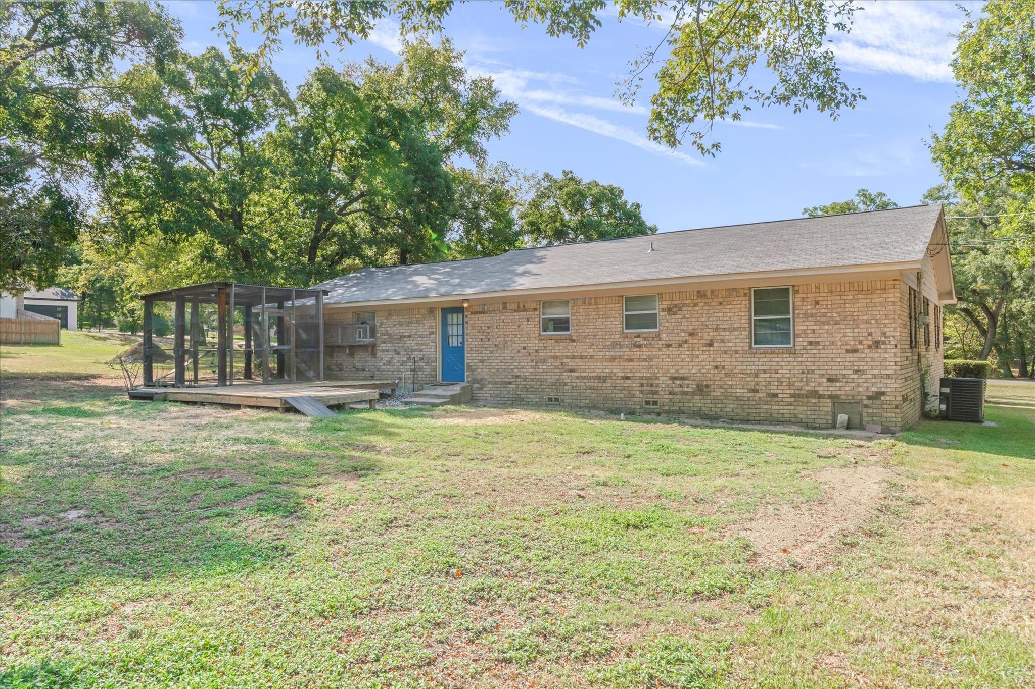 main property photo 31