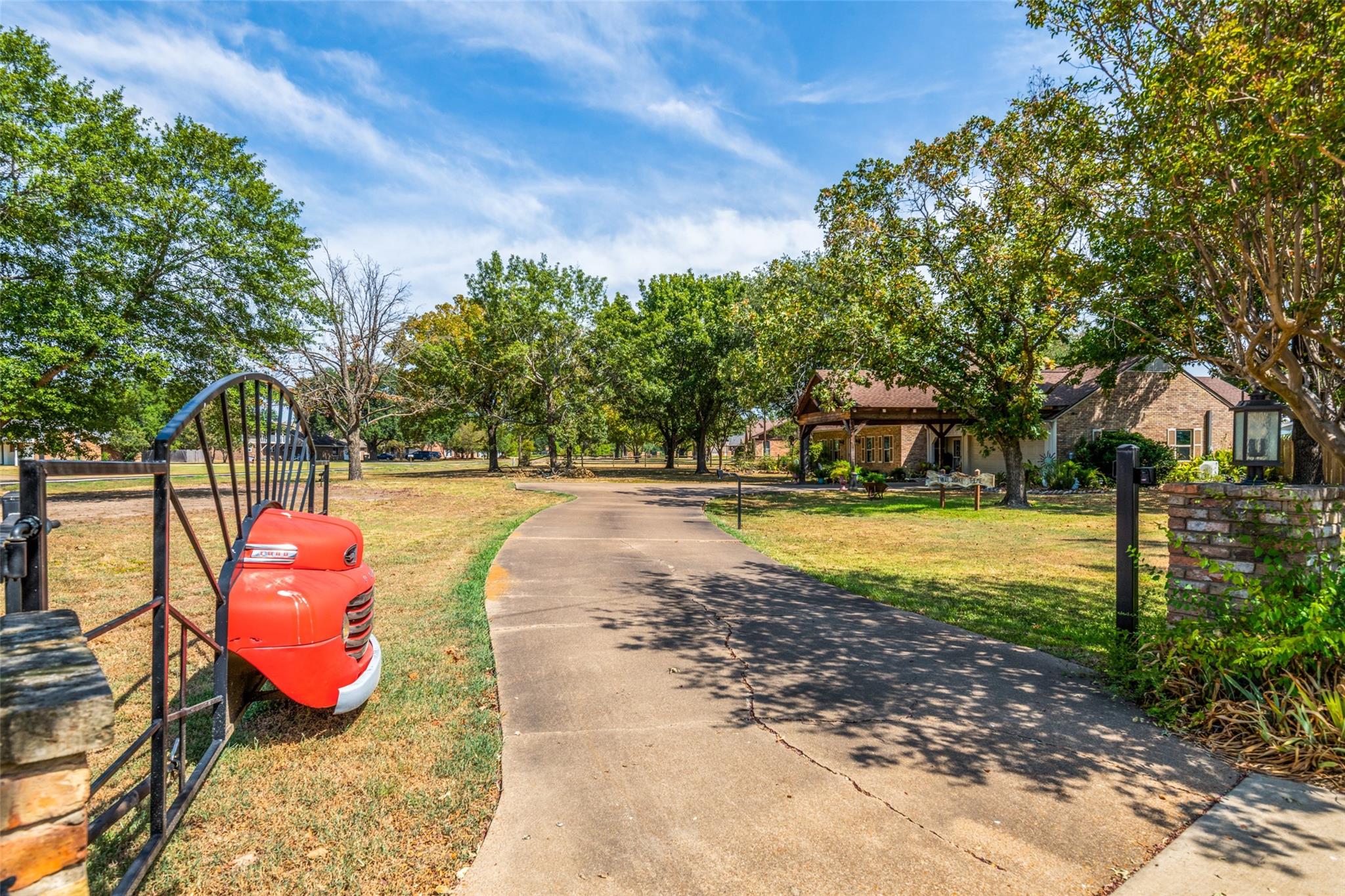 main property photo 34