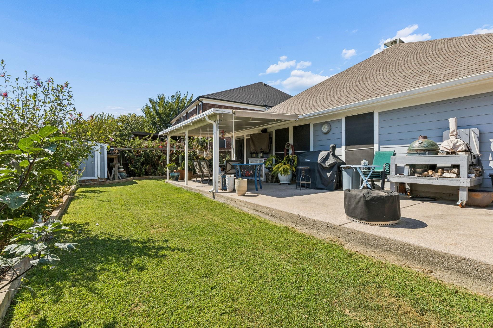 main property photo 25