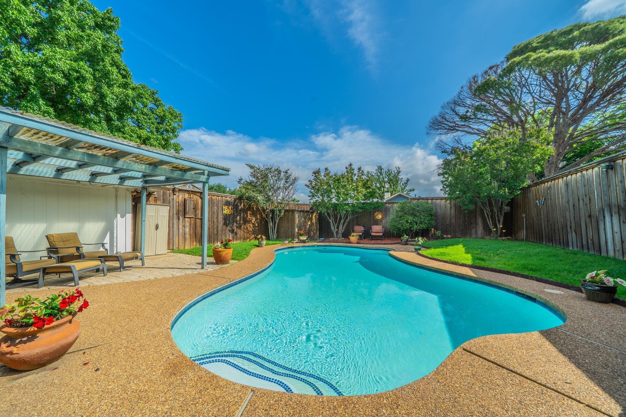 main property photo 29