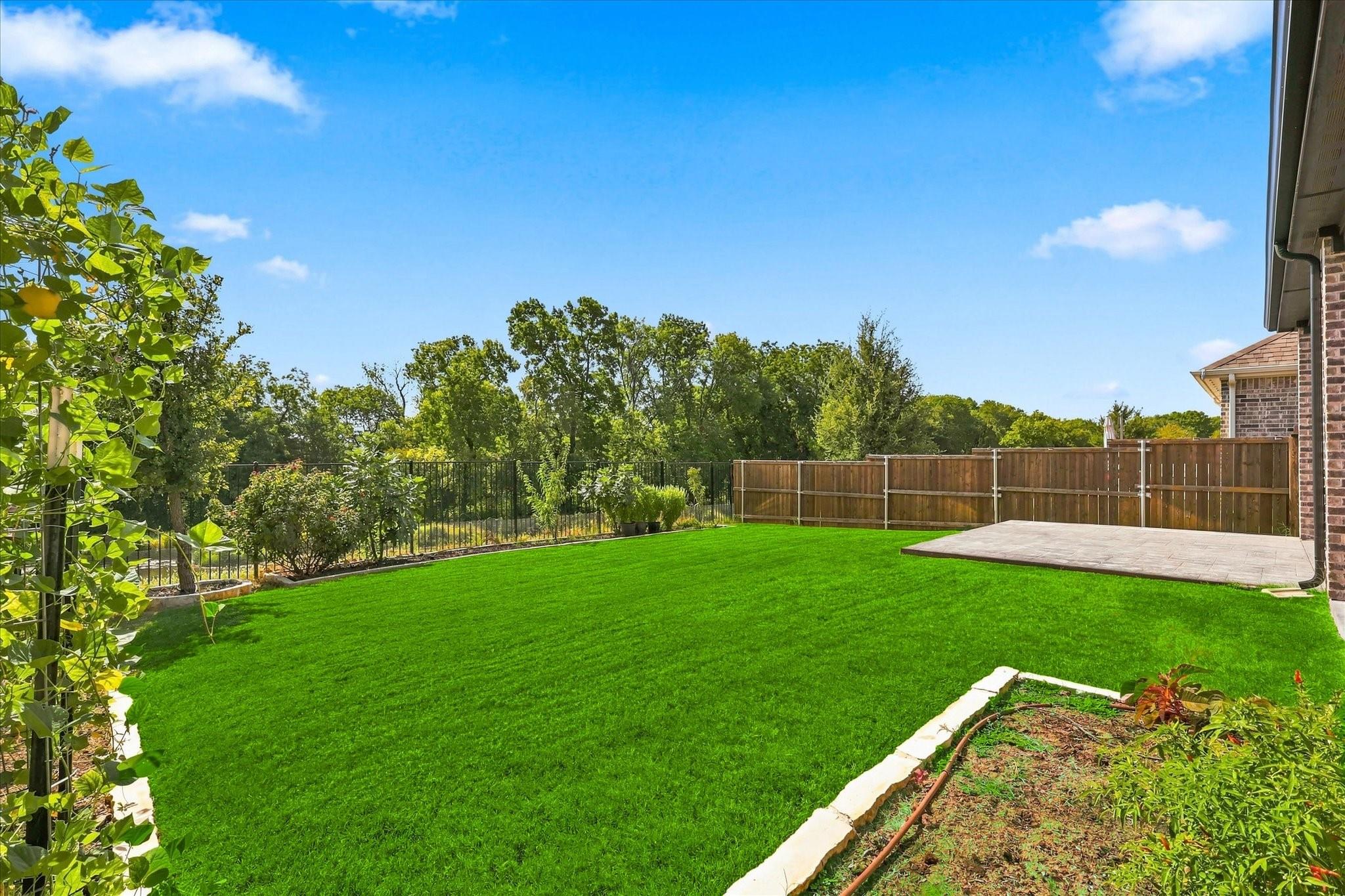main property photo 33