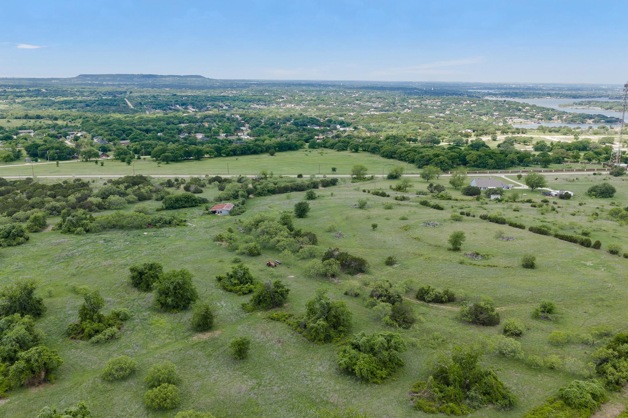 main property photo 11