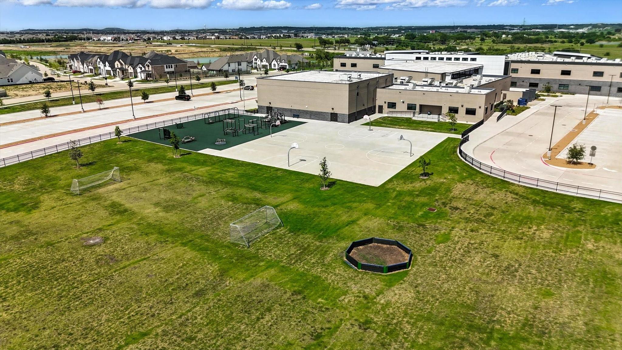 main property photo 34